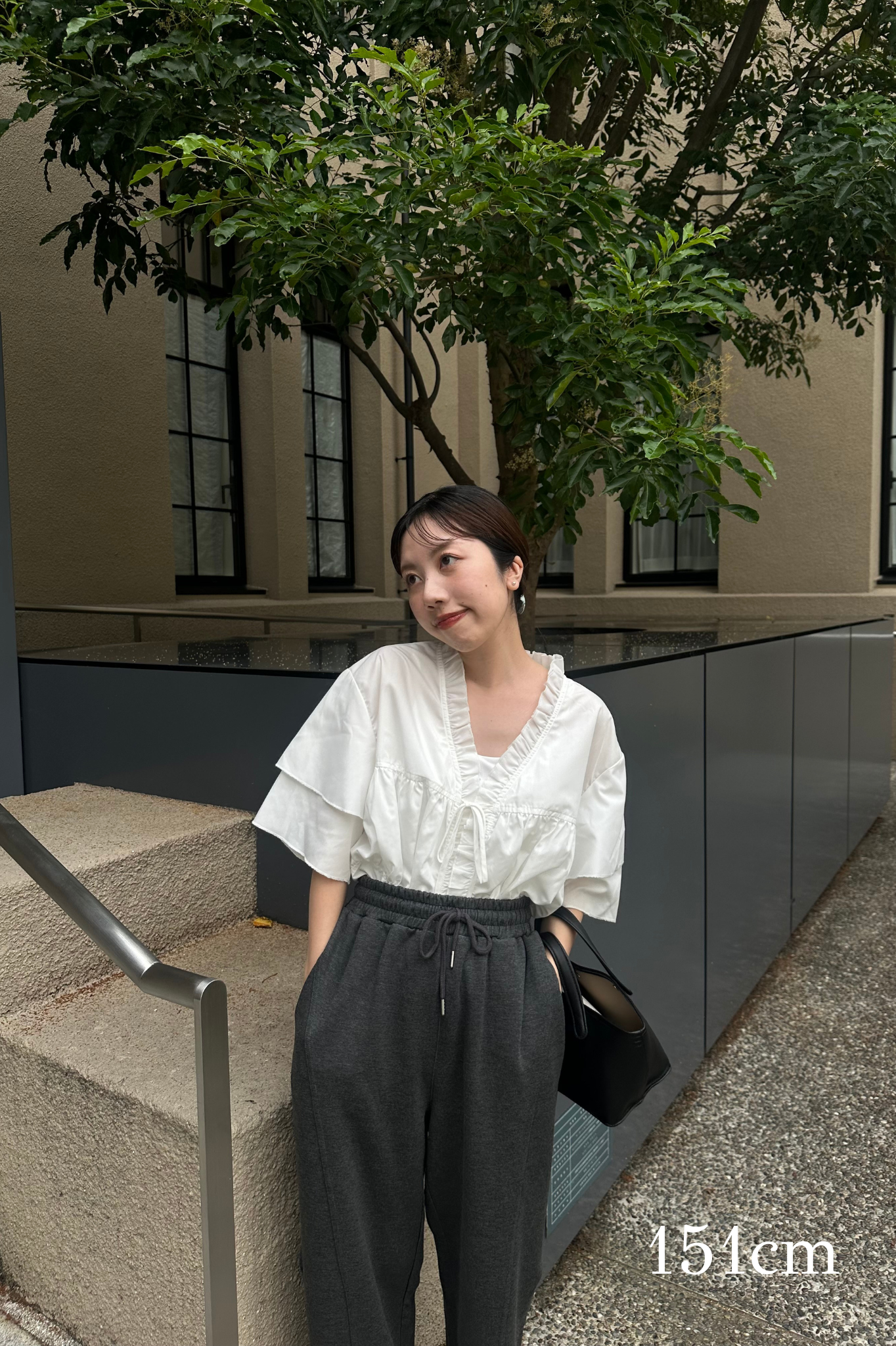 v frill line gather ribbon blouse