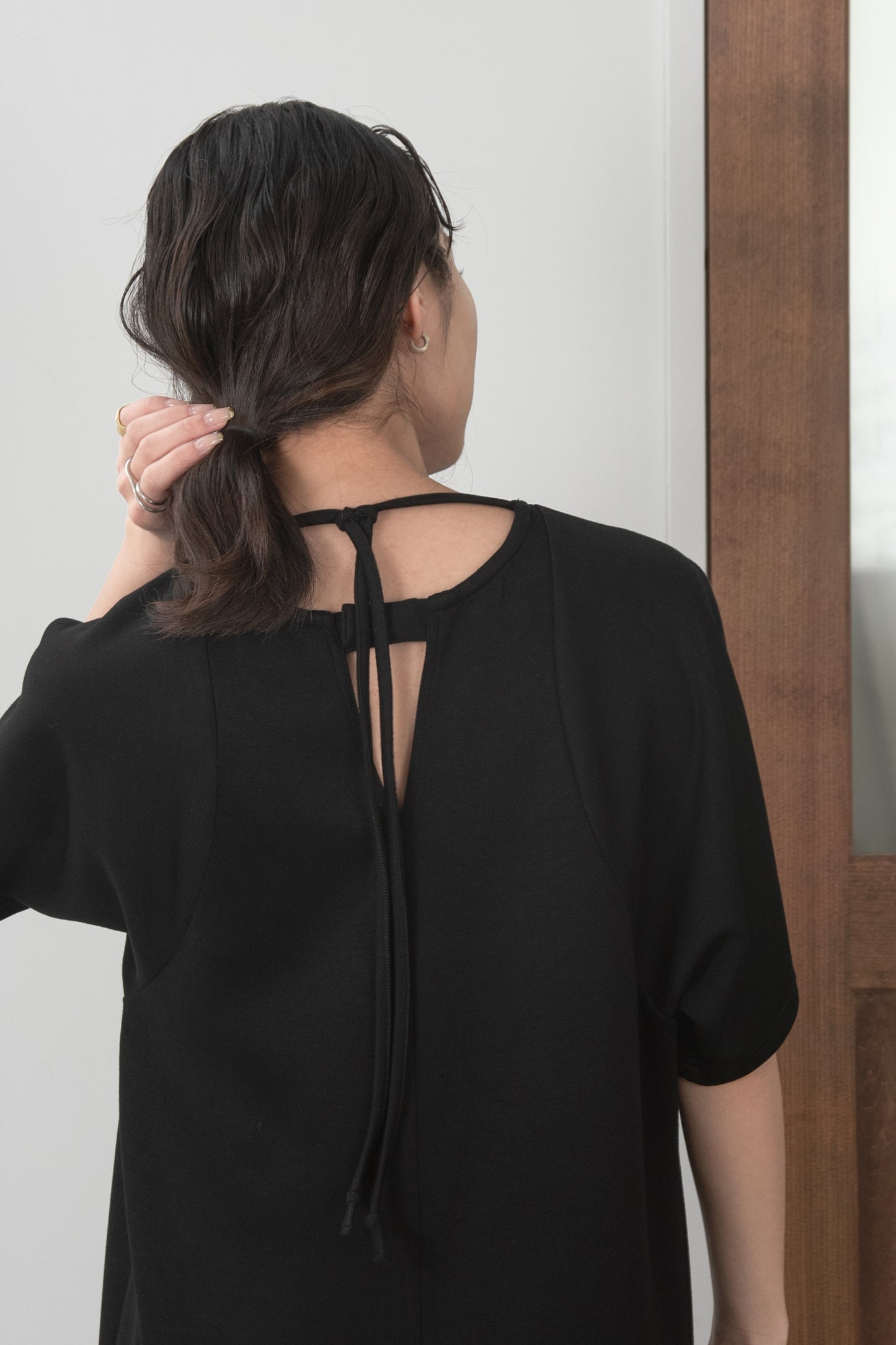 tiered neck design op