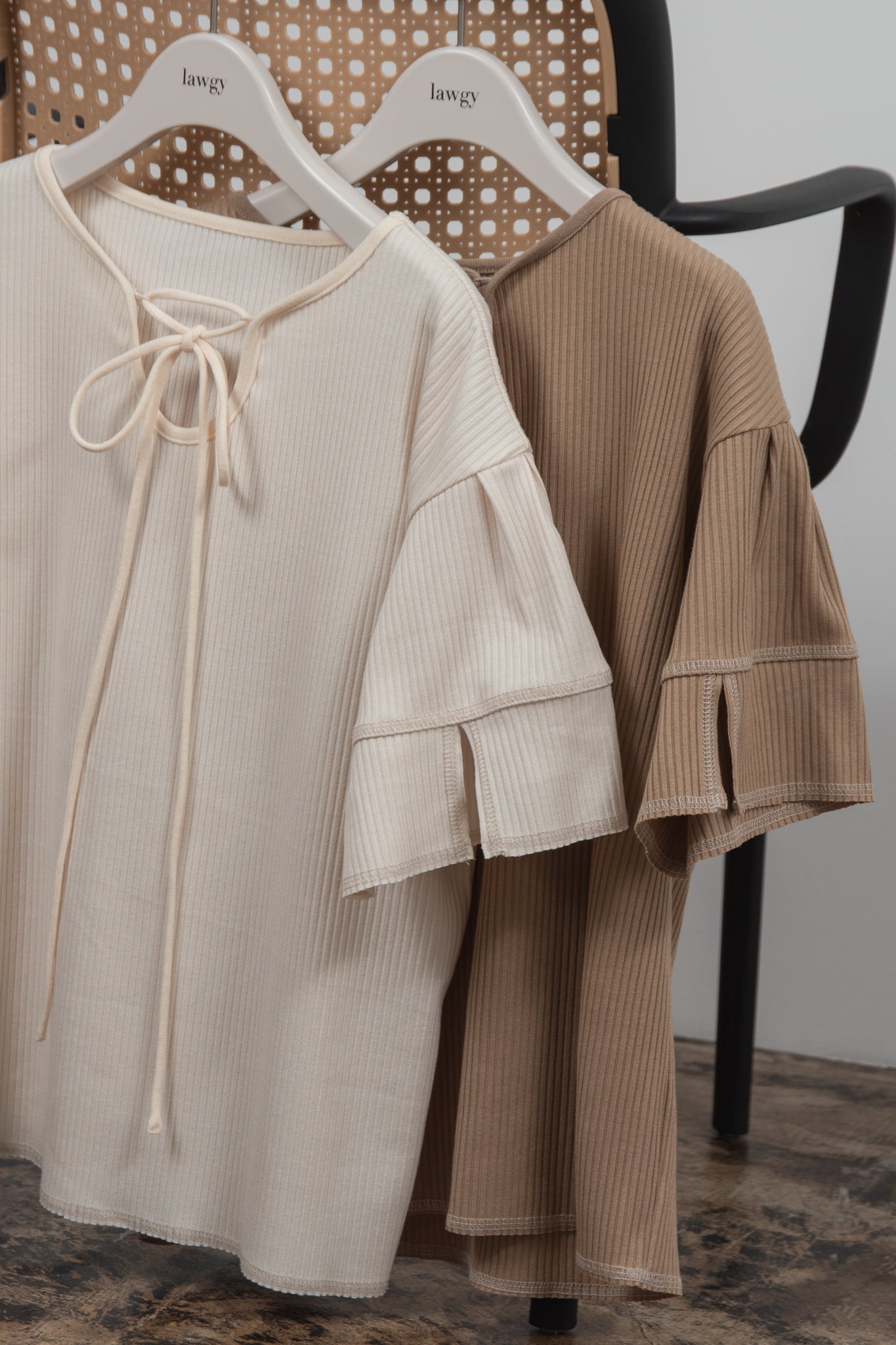 neck arrange rib stitch tops
