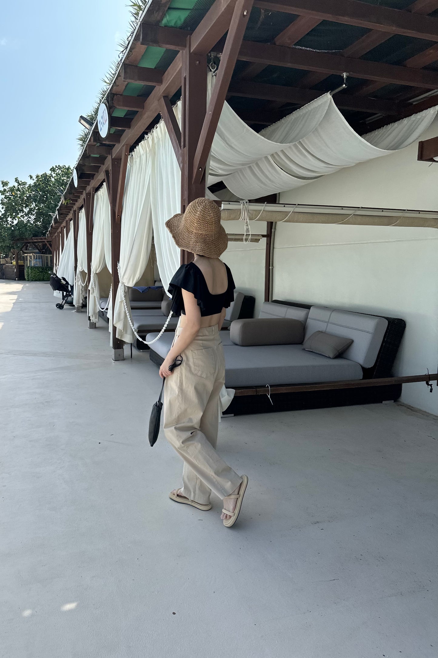 basic tuck straight pants