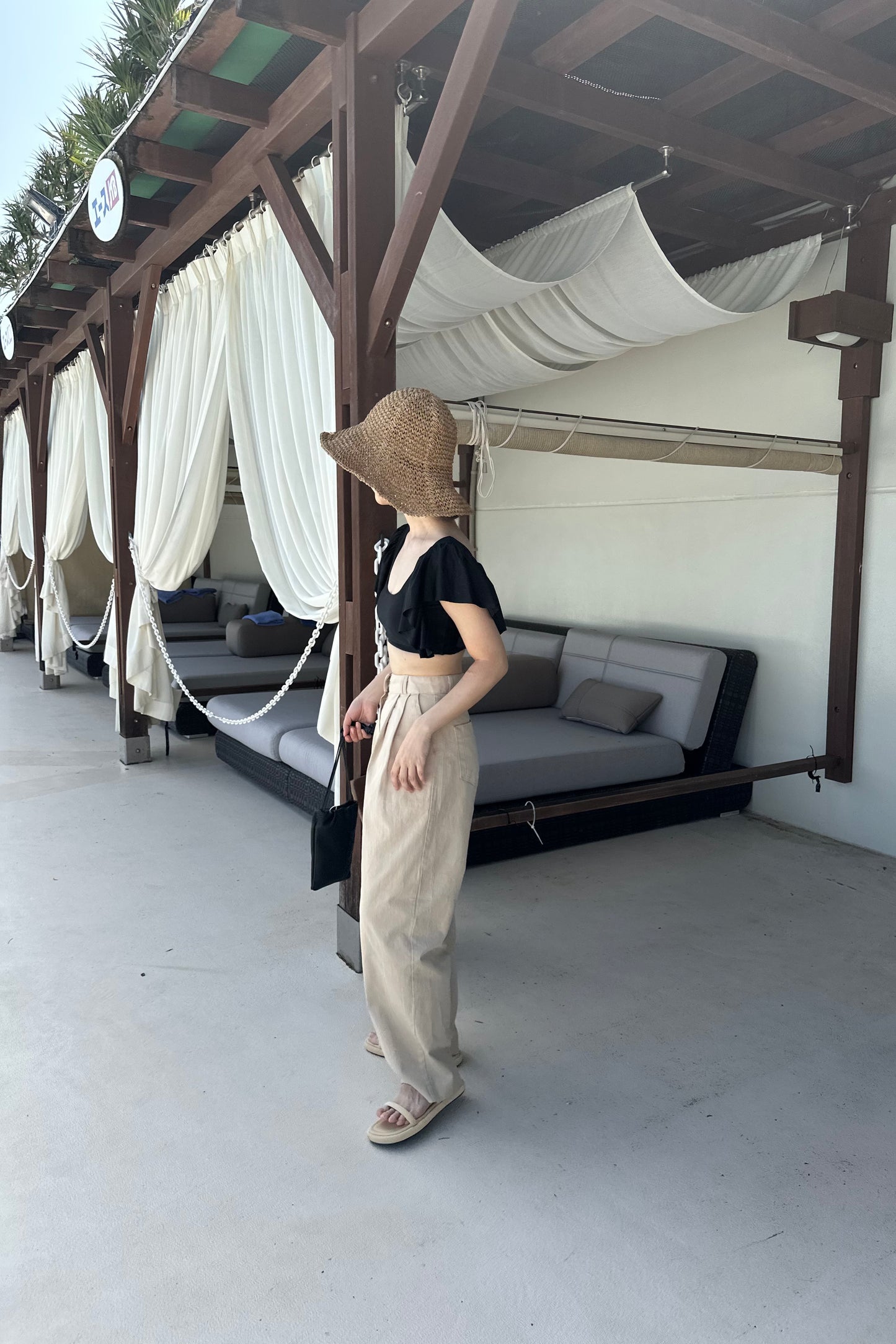 basic tuck straight pants