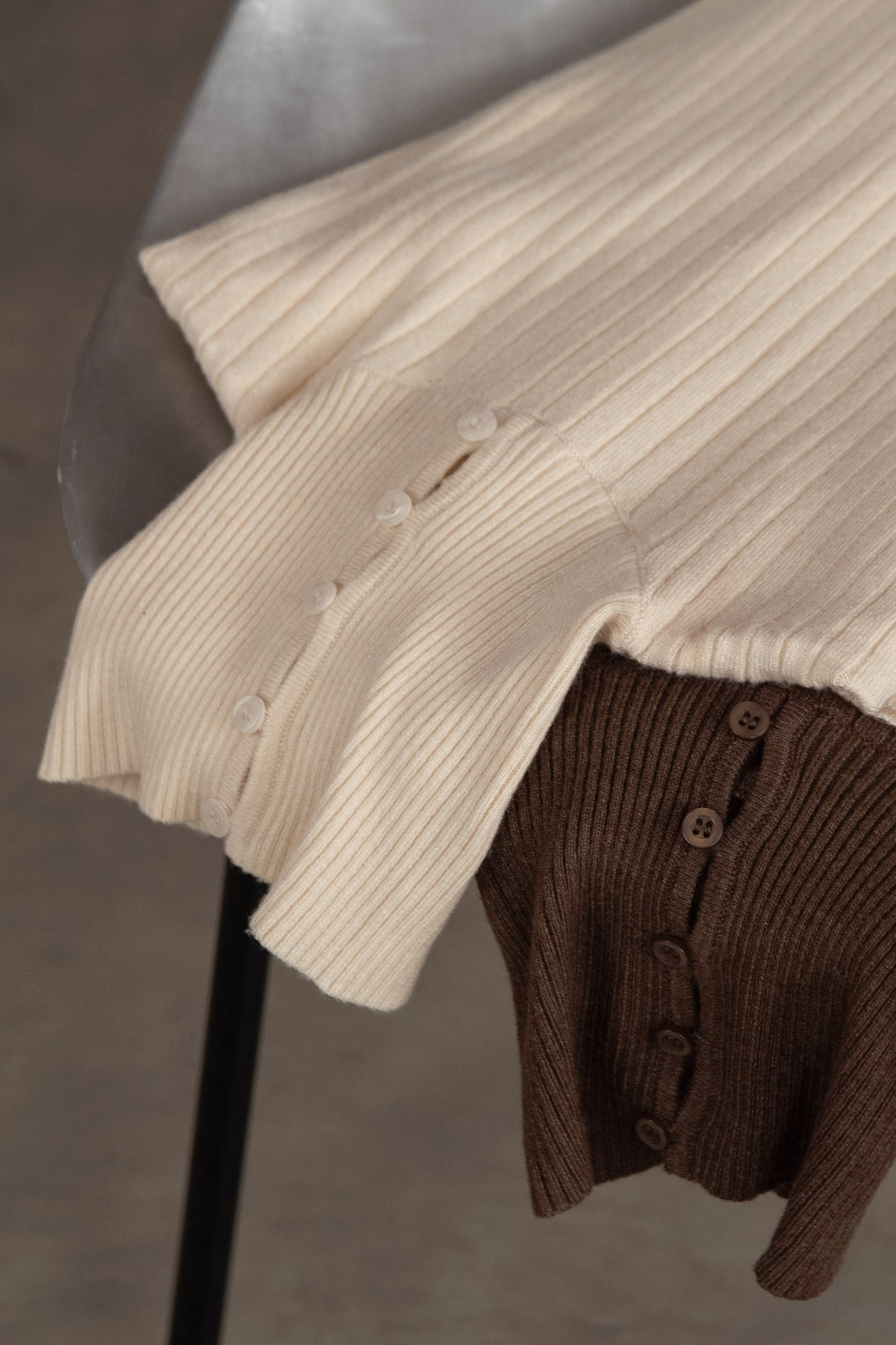 double face button slit knit