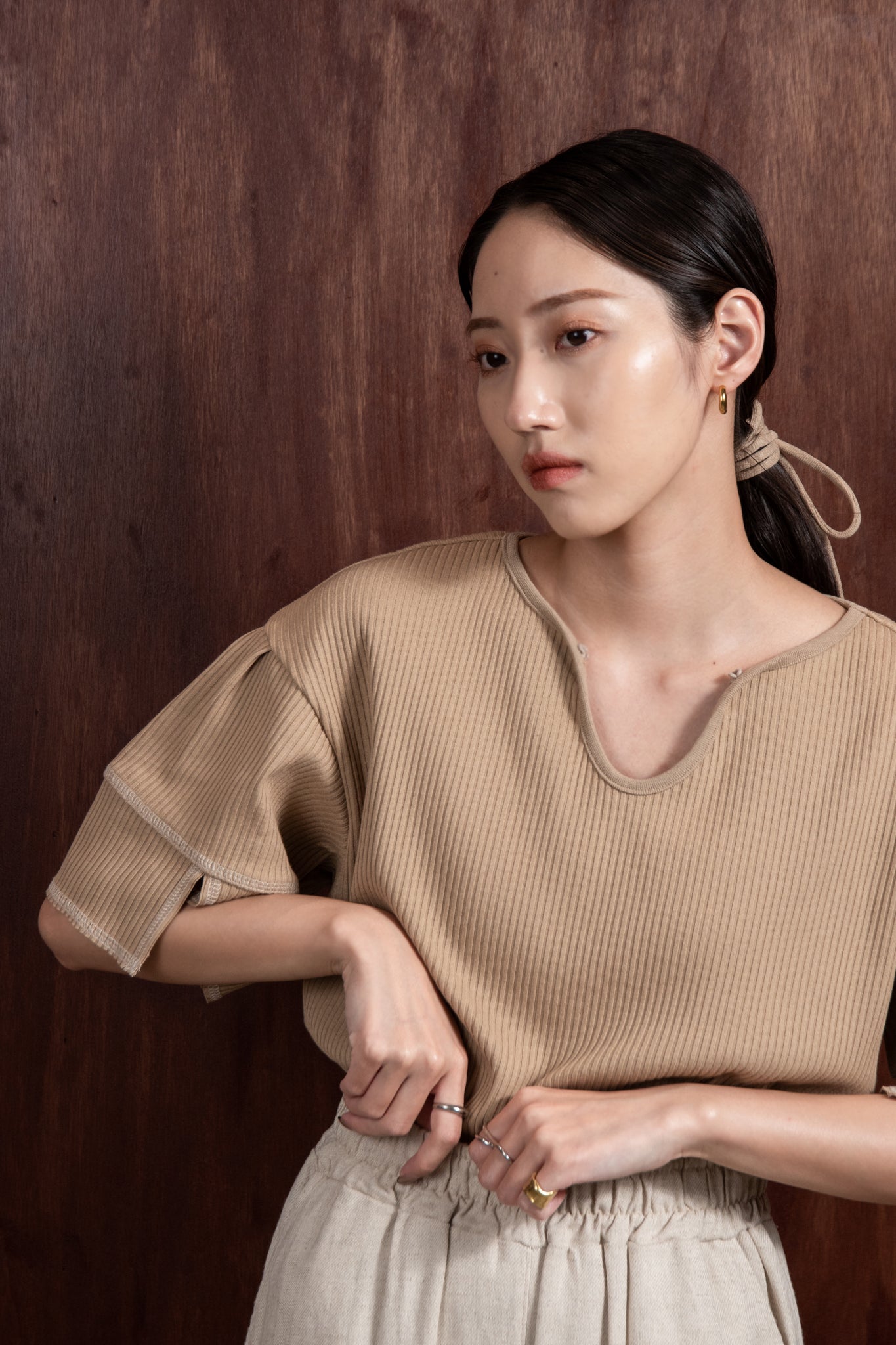 neck arrange rib stitch tops