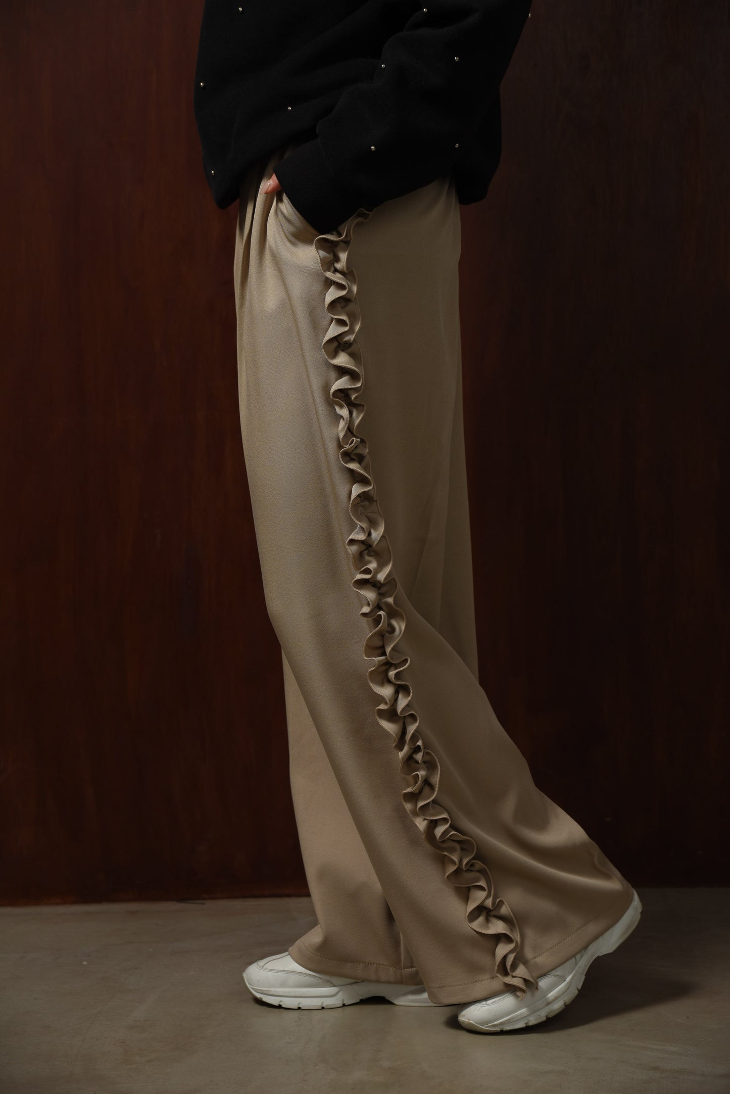twill frill line pants