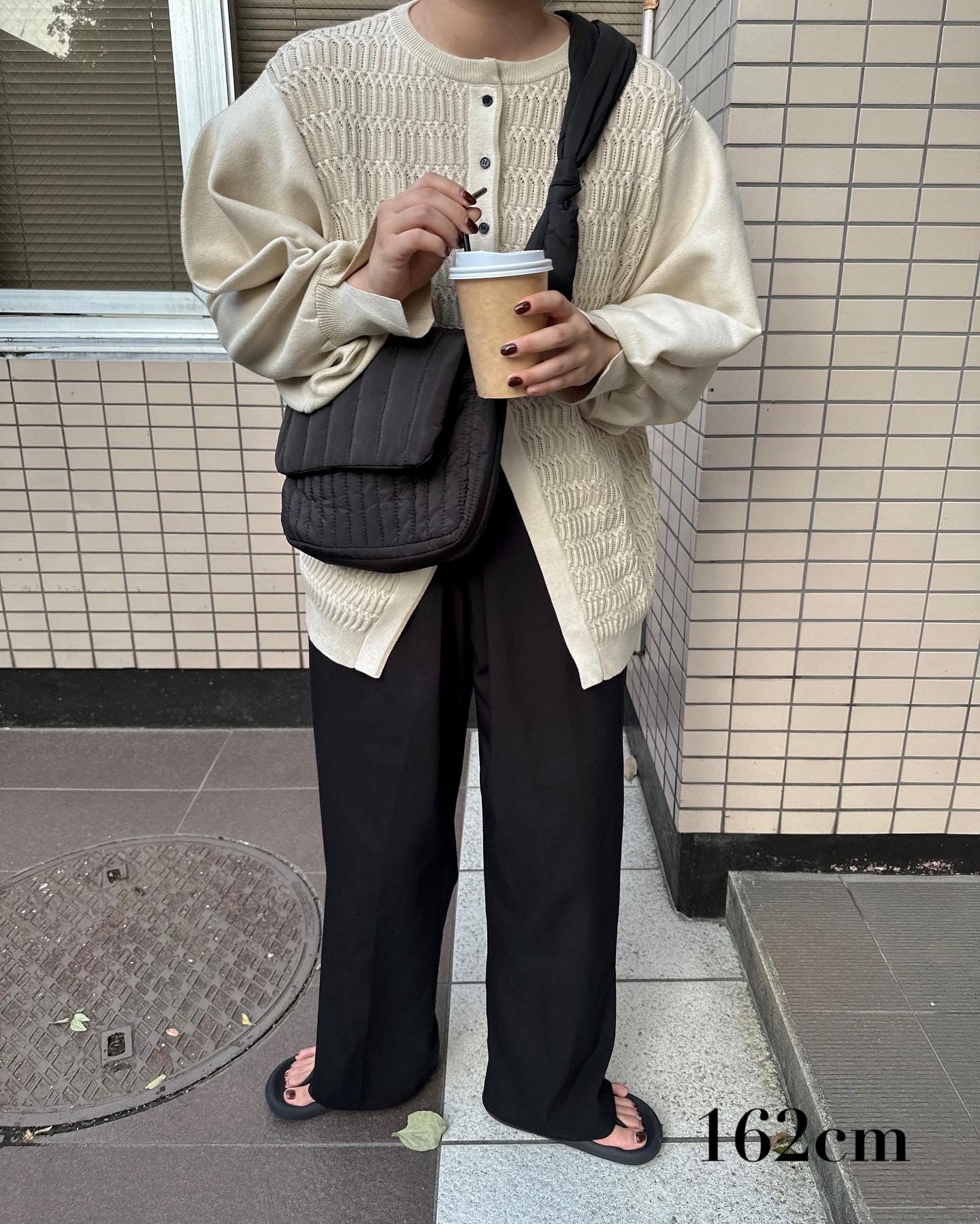 bi color line knit