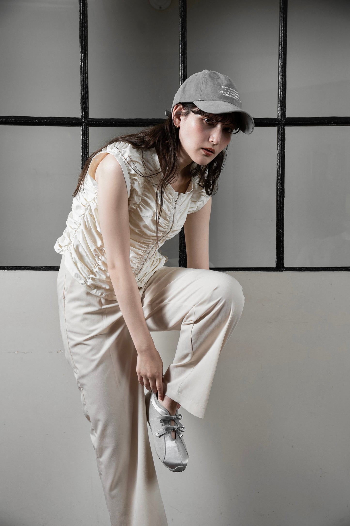 different material double ribbon sneaker