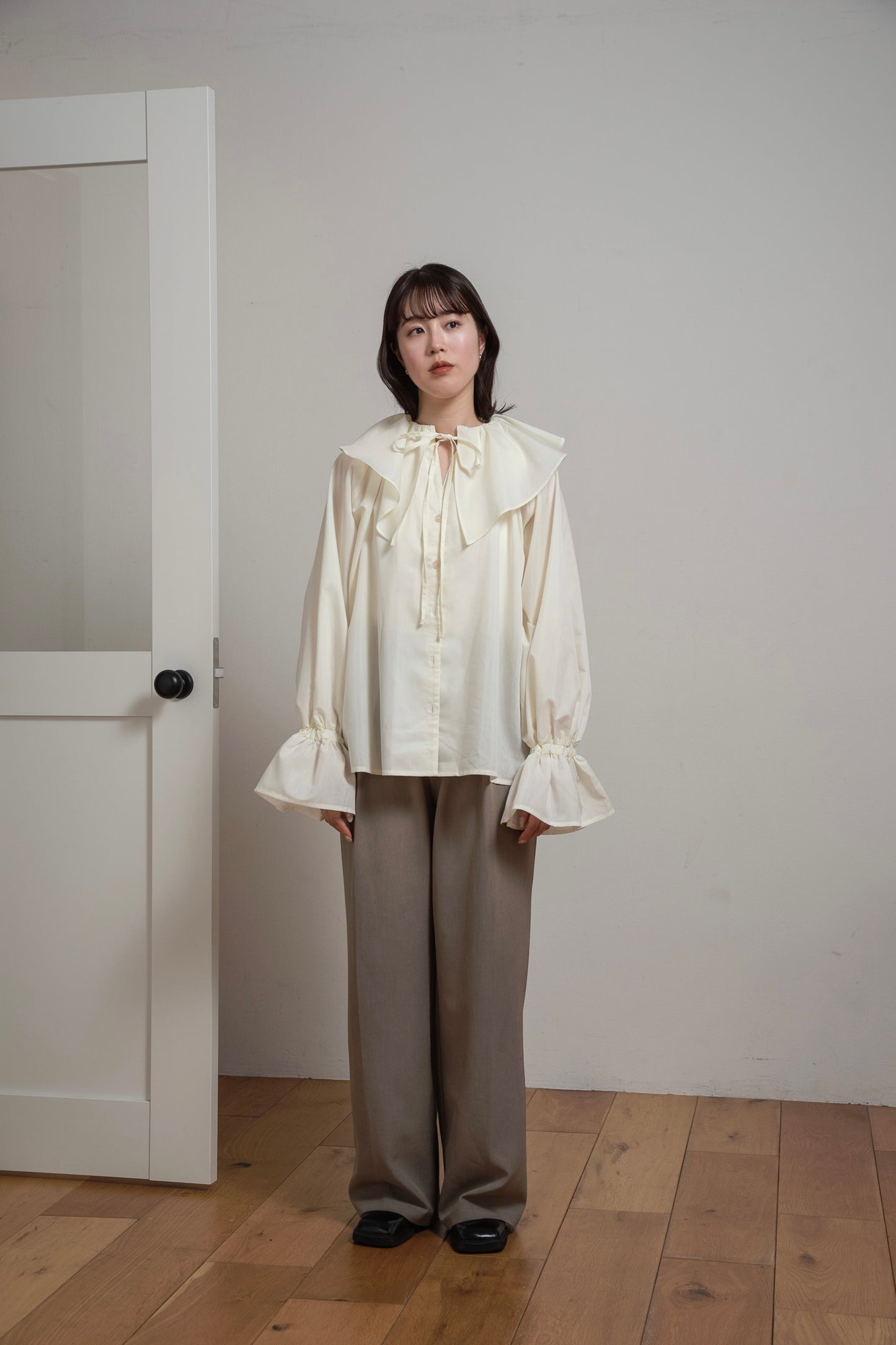 big collar frill string blouse
