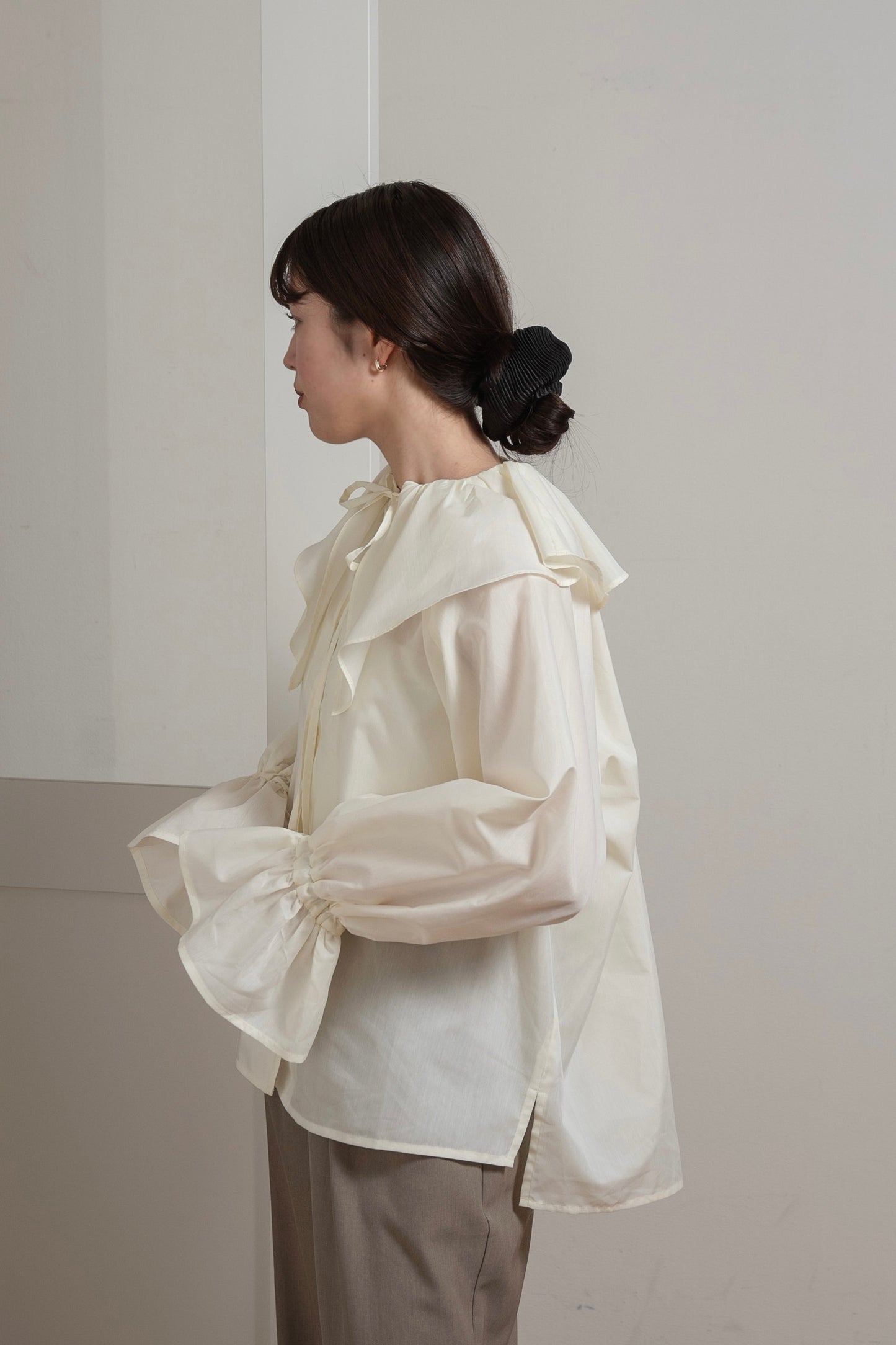 big collar frill string blouse