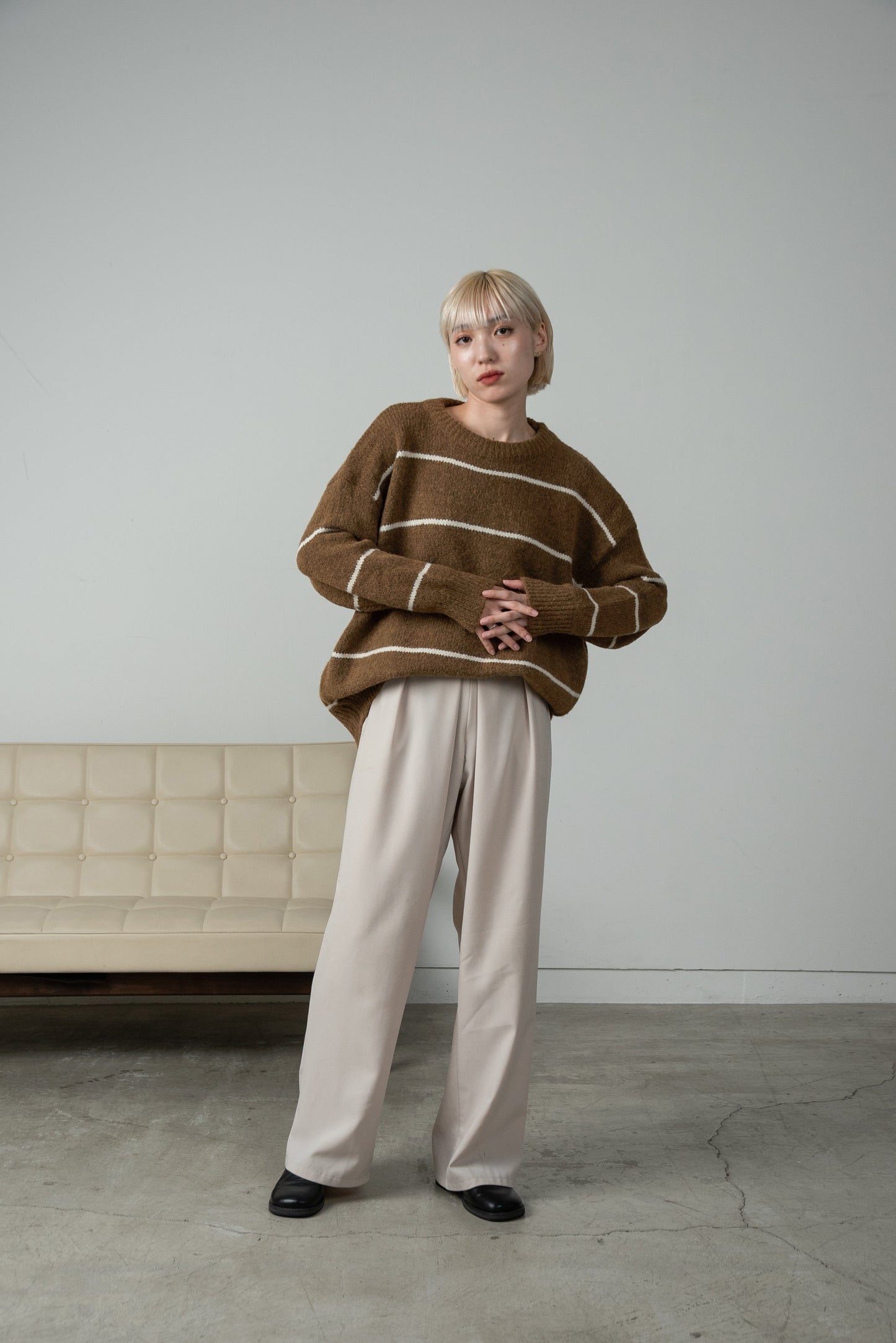 bi color thin border knit