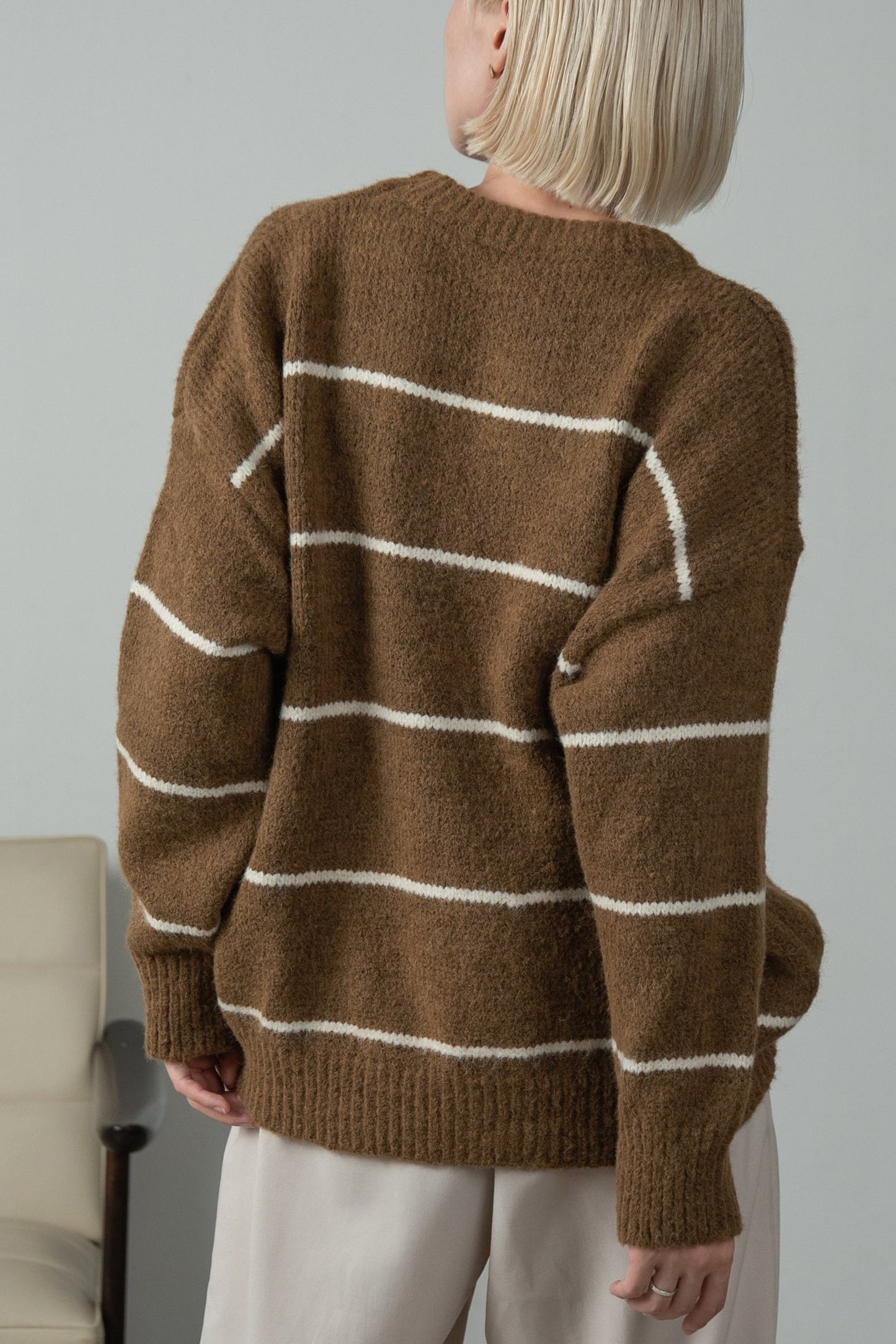bi color thin border knit