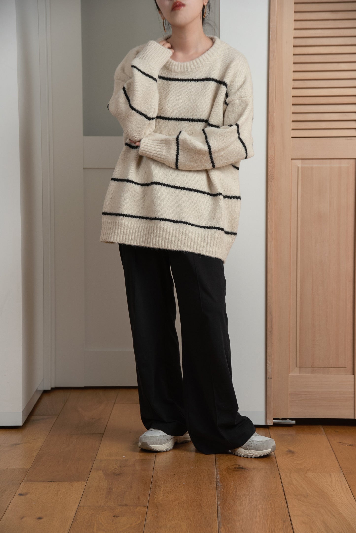 bi color thin border knit