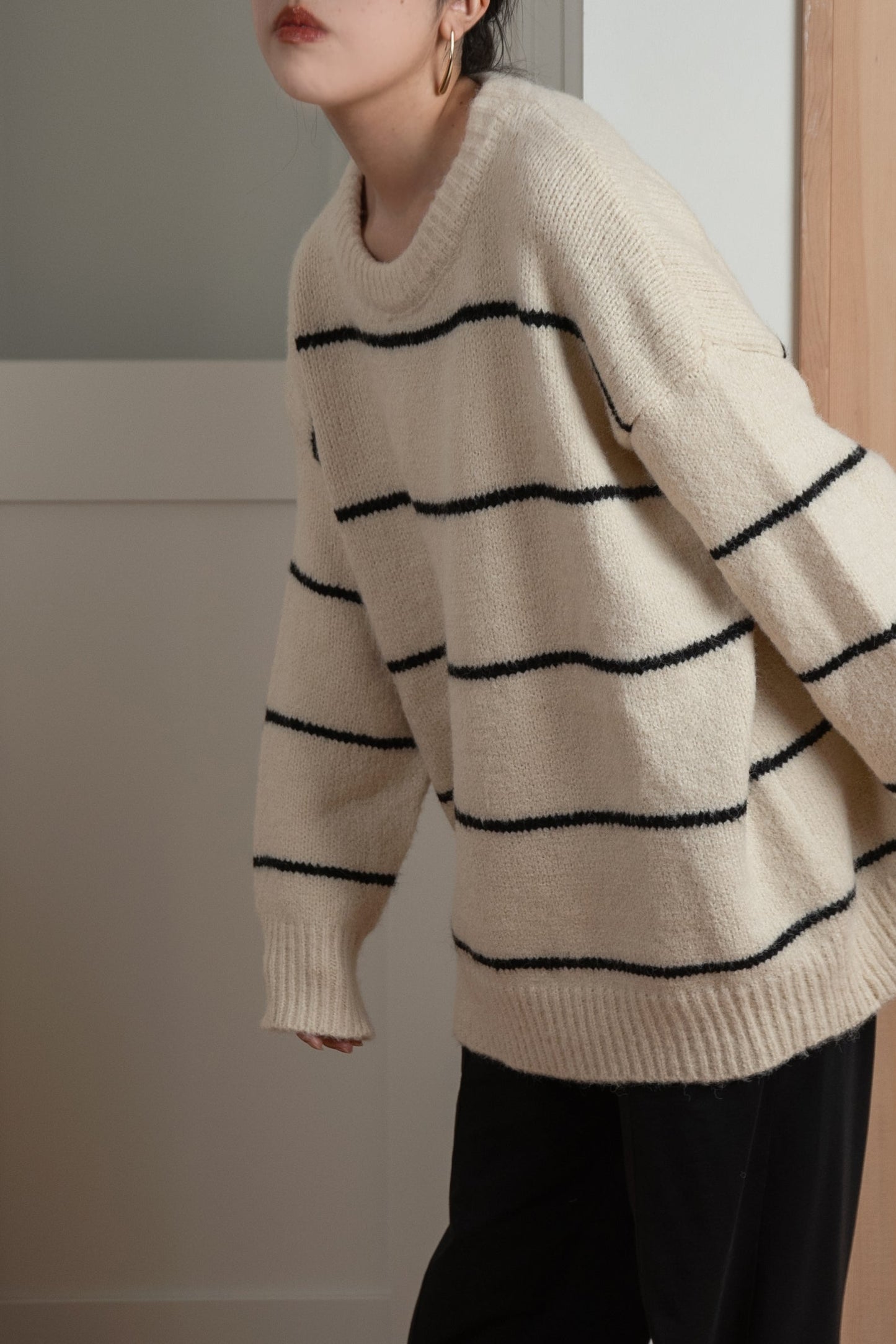 bi color thin border knit