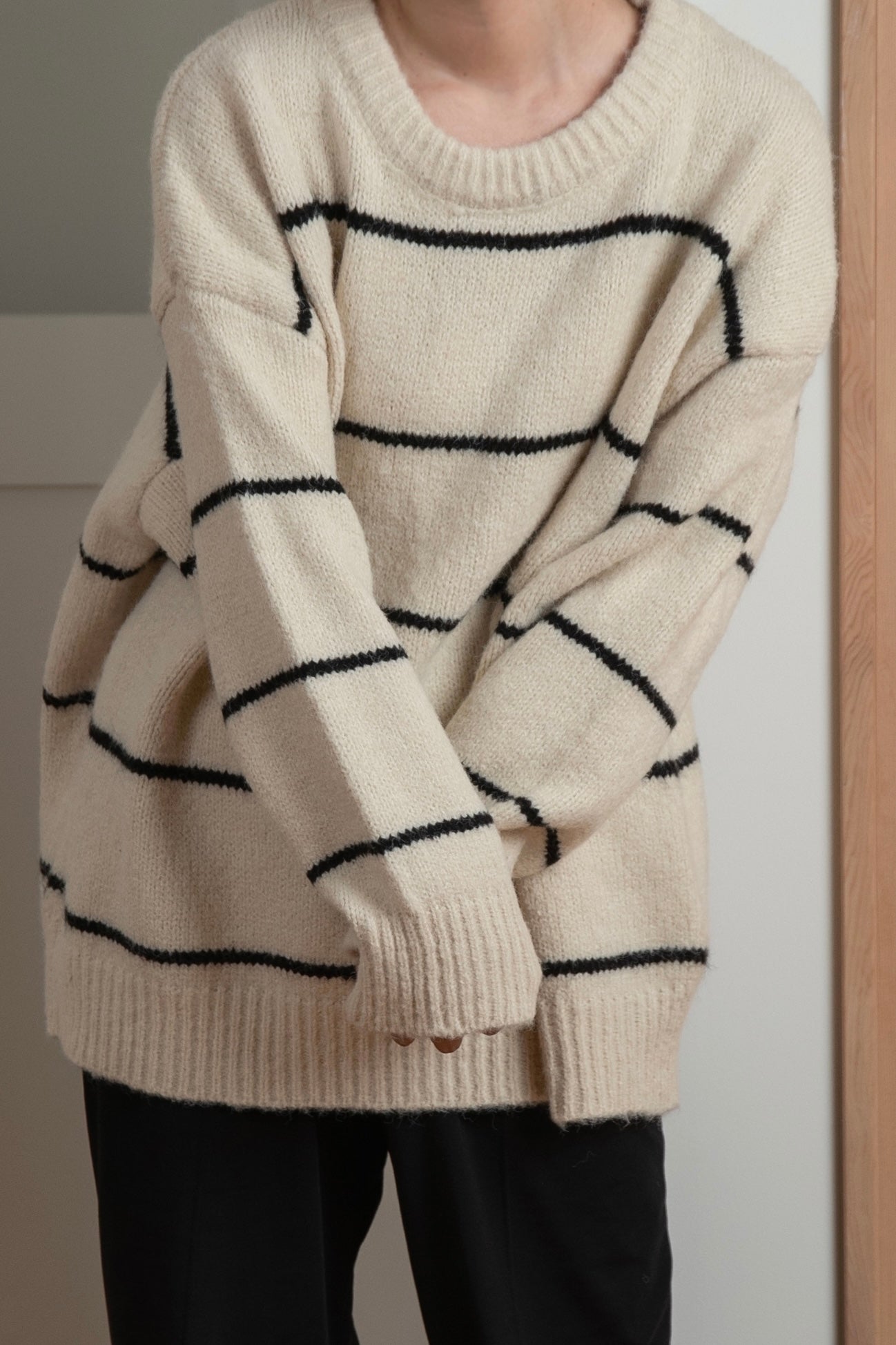 bi color thin border knit