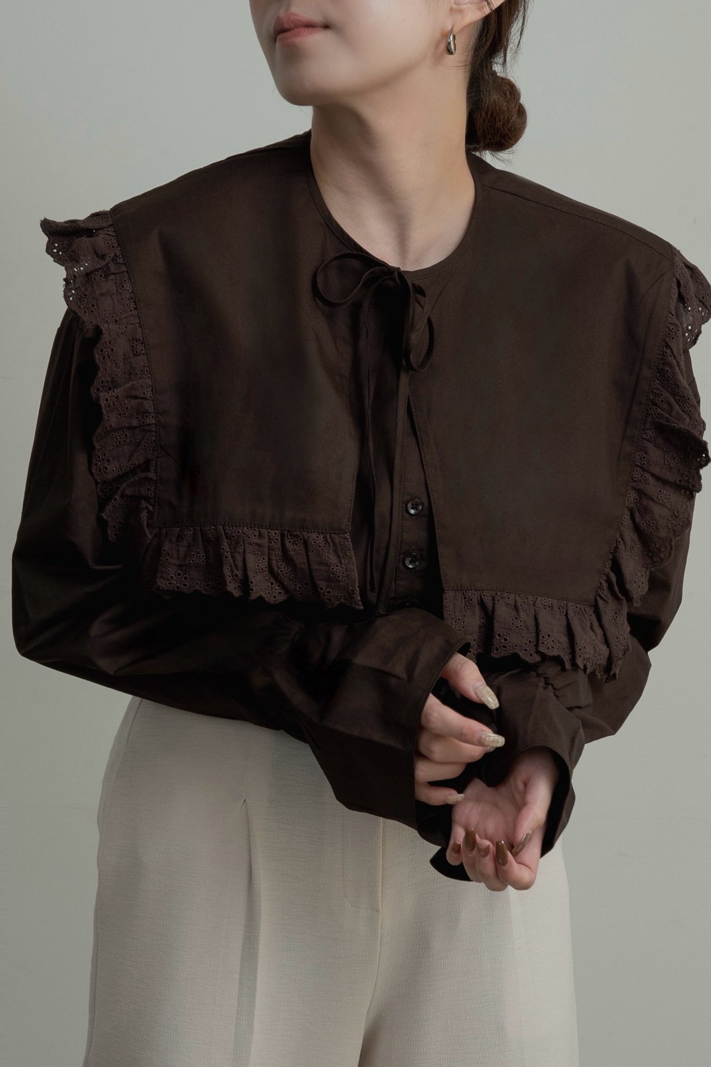 multiway big collar accent button blouse