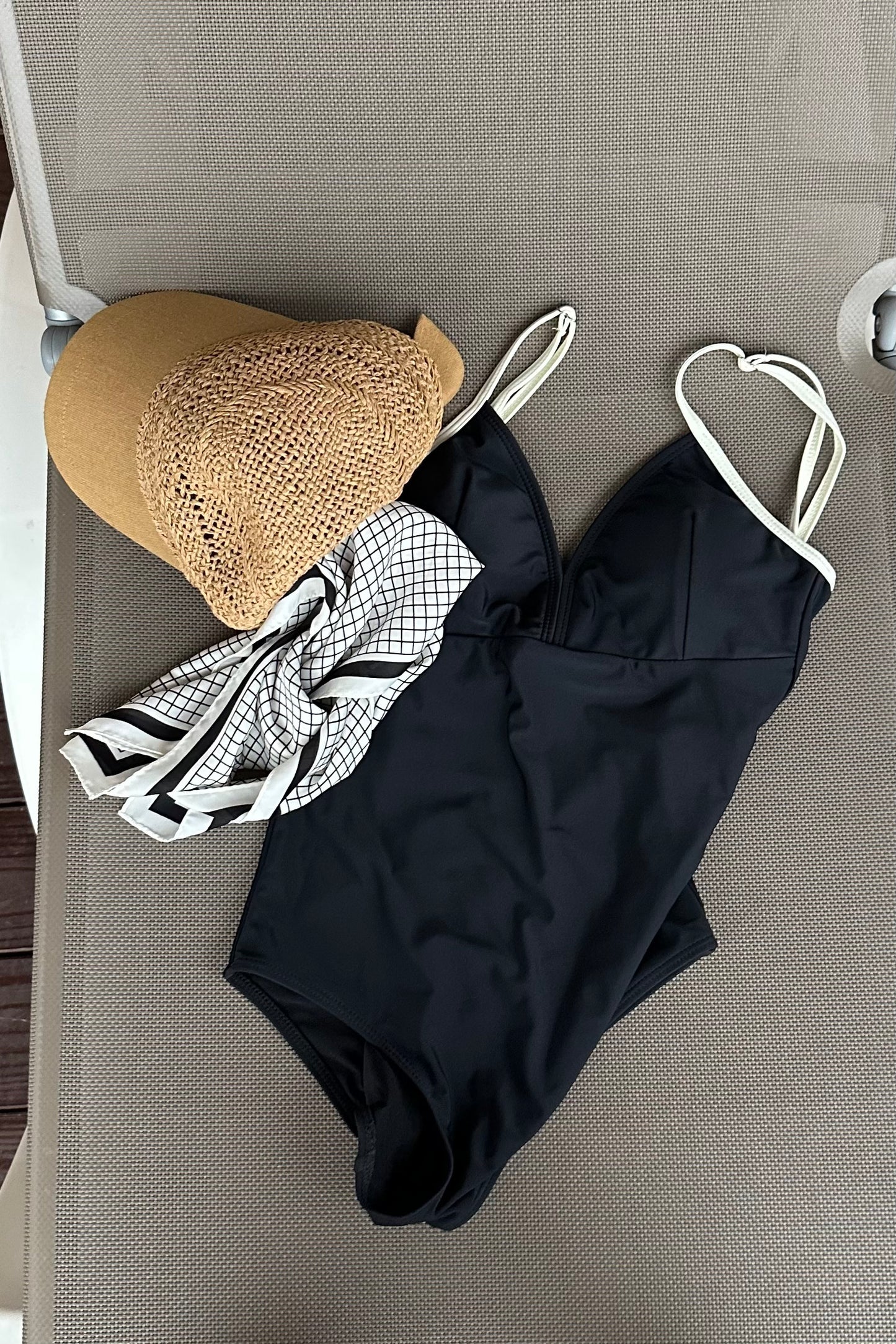 bi color v back open swimwear
