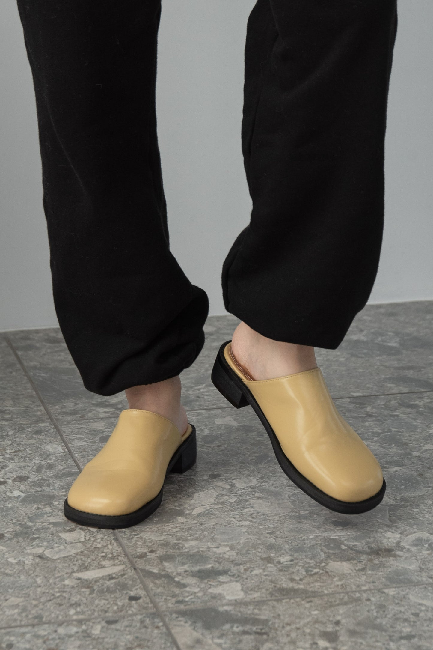 slide shoes