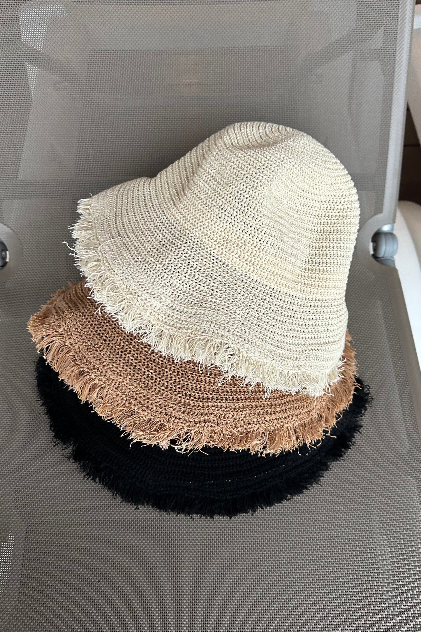 straw like fringe hat