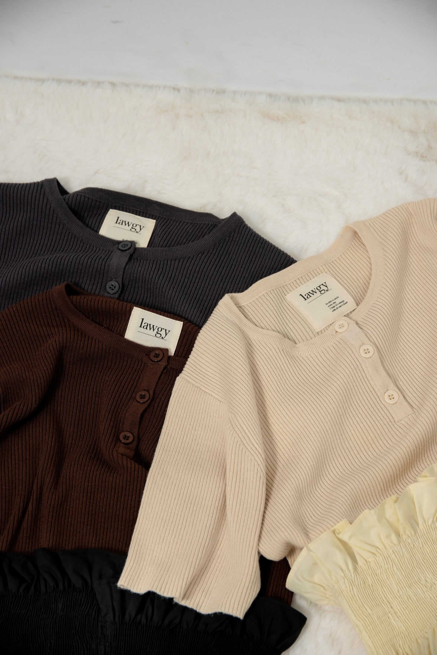 knit shirt docking shirring flare tops
