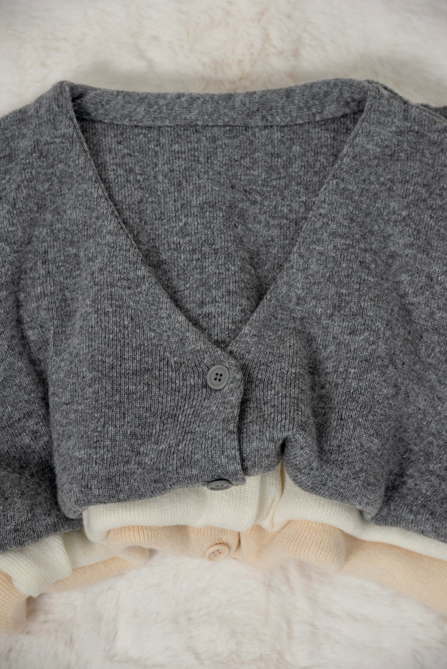 rafu v simple cardigan