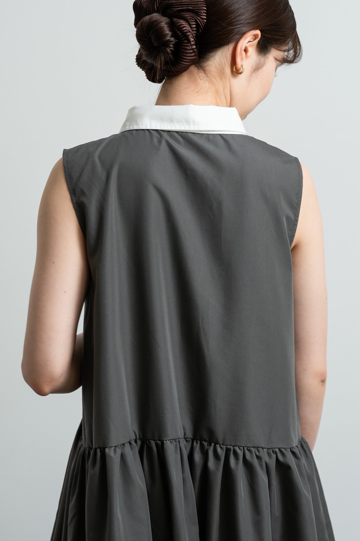 collar tiered op