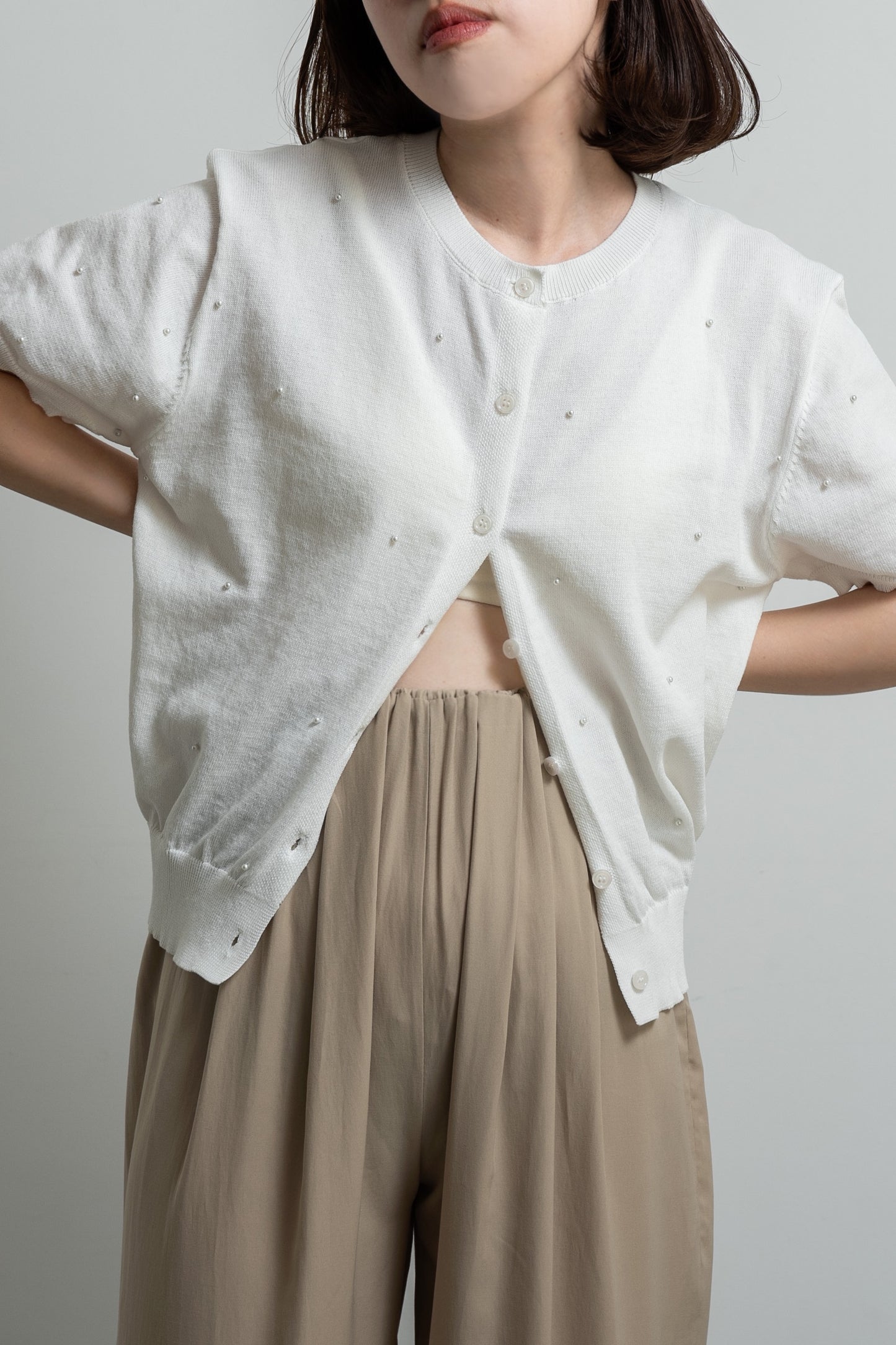 pearl like sleeve cardigan