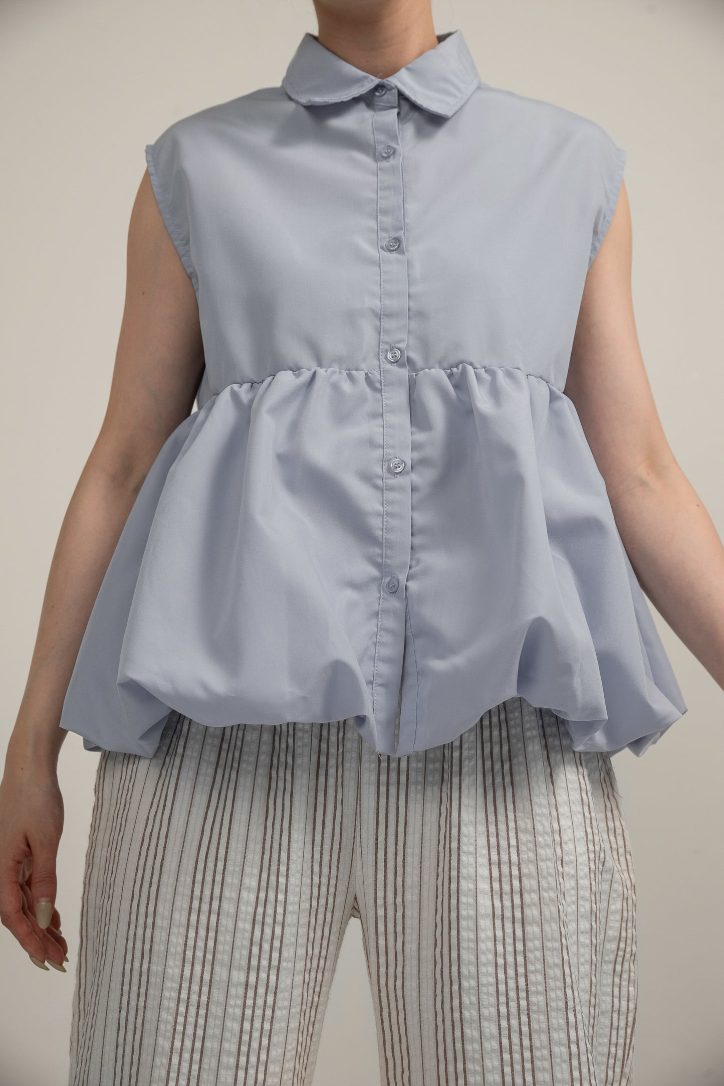 nosleeve balloon shirt