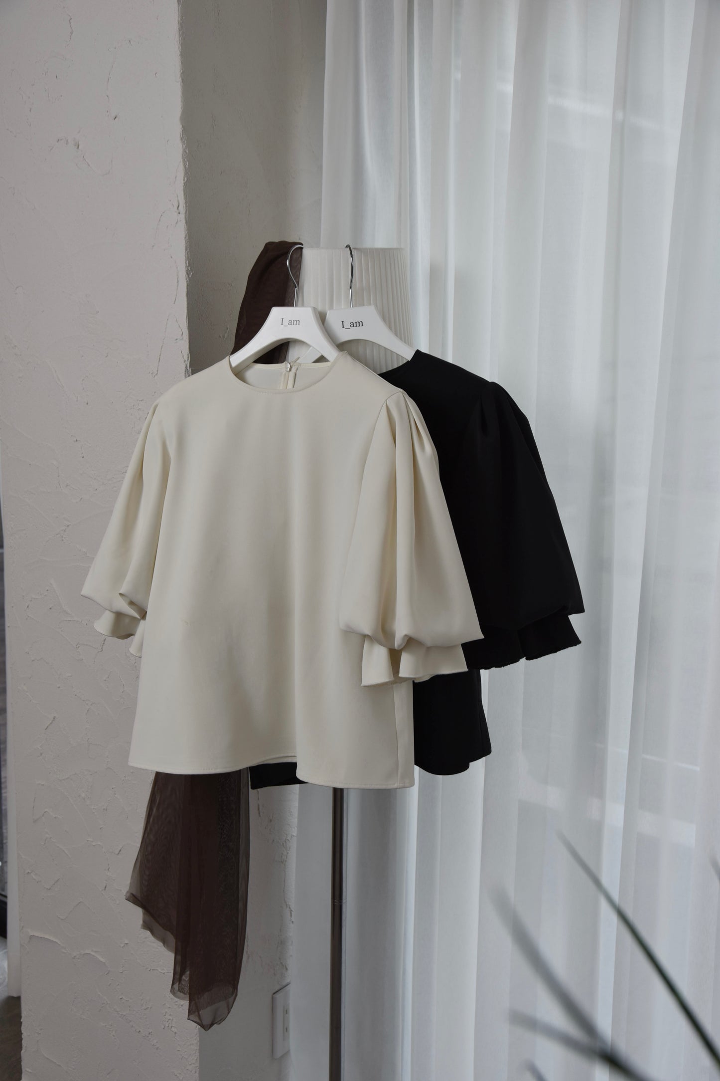 candy sleeve blouse
