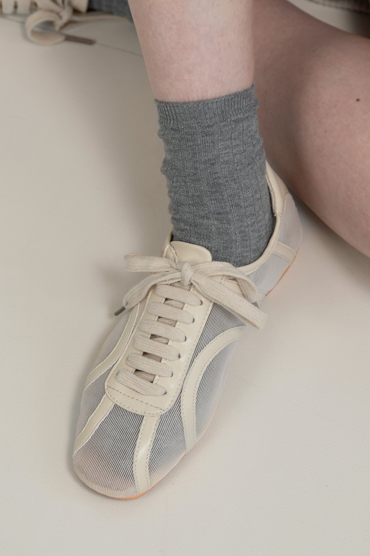 mesh line accent sneaker
