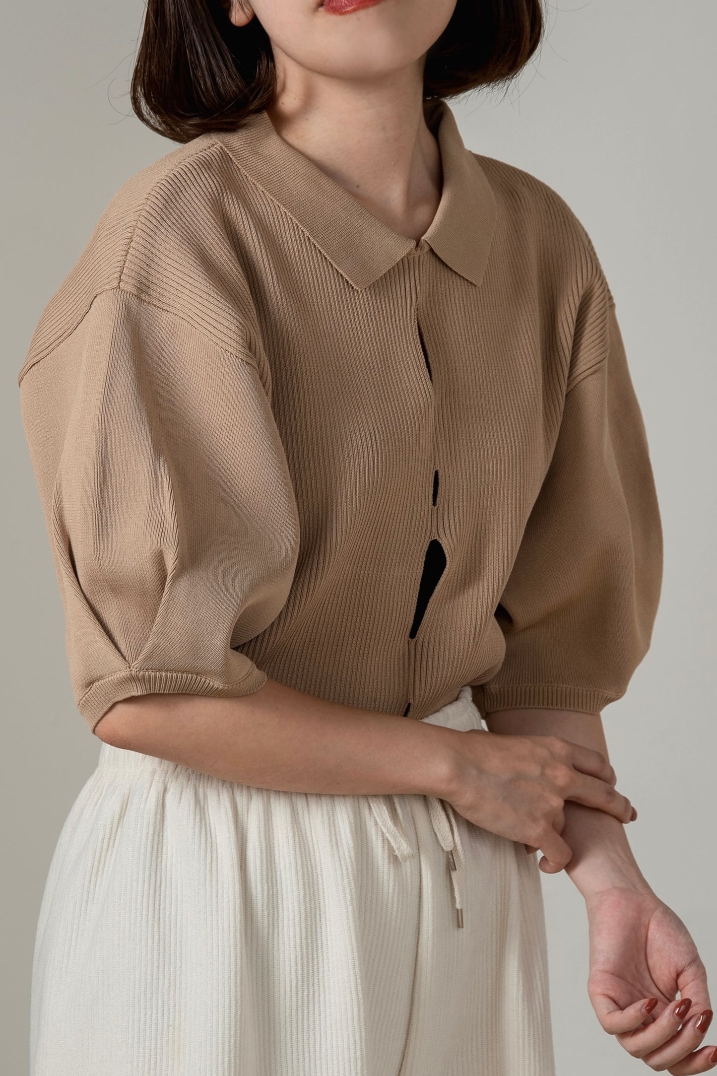 perforated collar puff sleeve knit