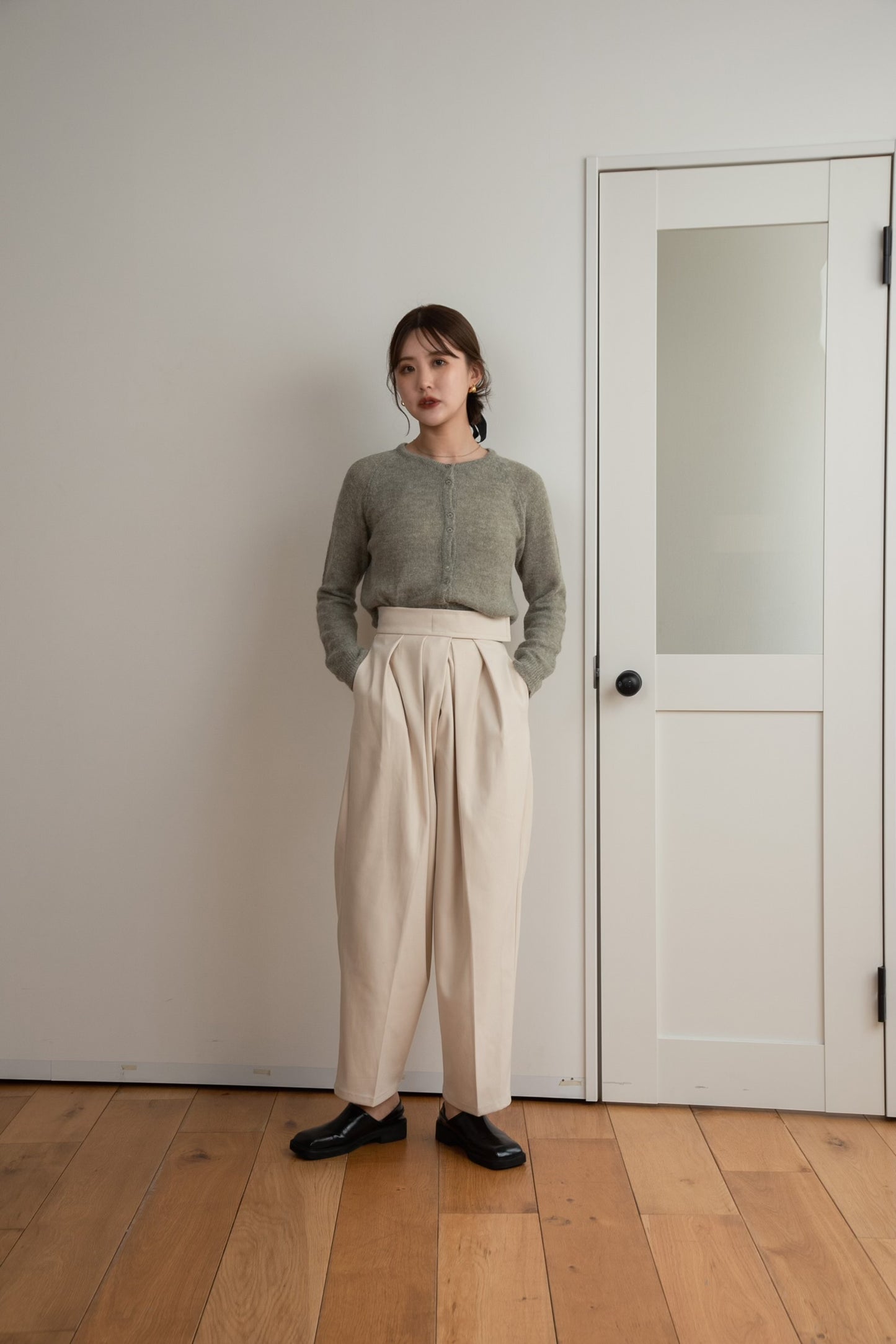velcro tuck pants