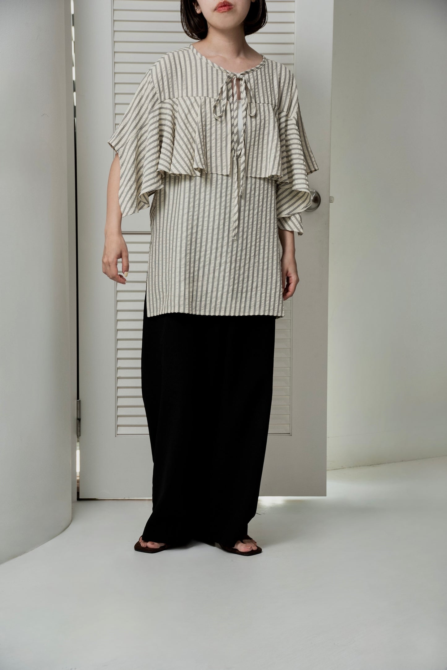 unevenness stripe frill ribbon blouse