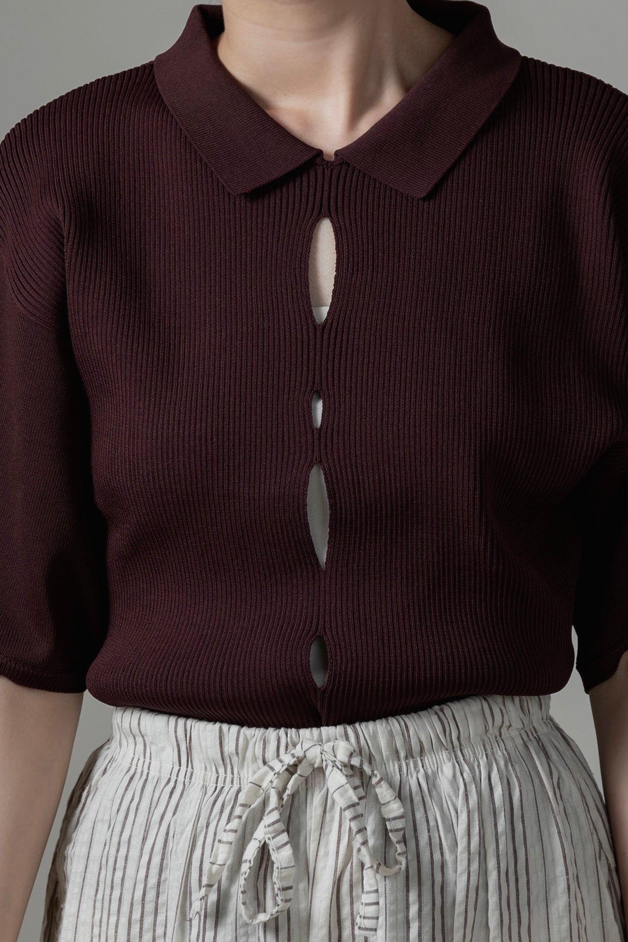 perforated collar puff sleeve knit