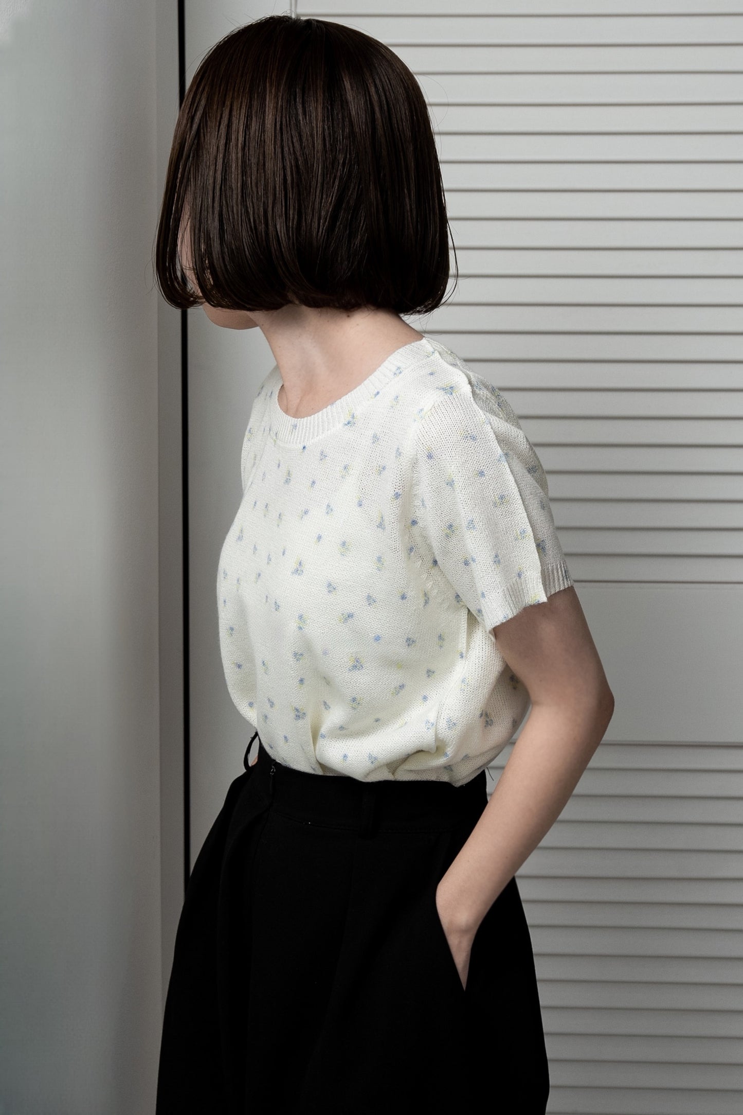small floral pattern round neck tops