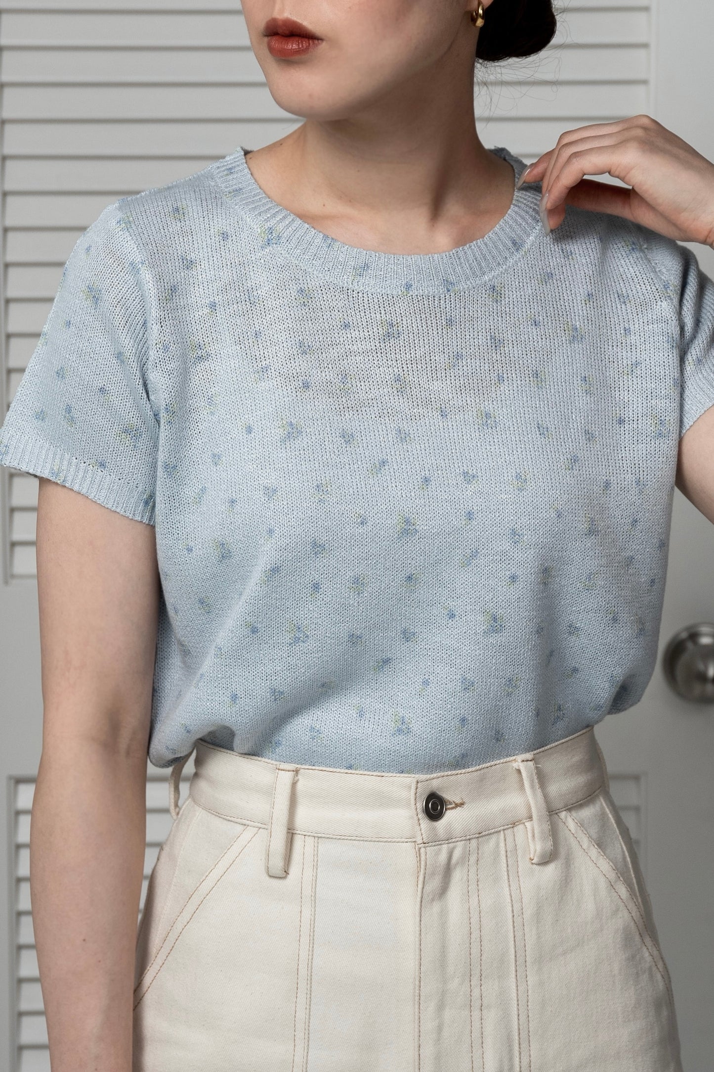 small floral pattern round neck tops