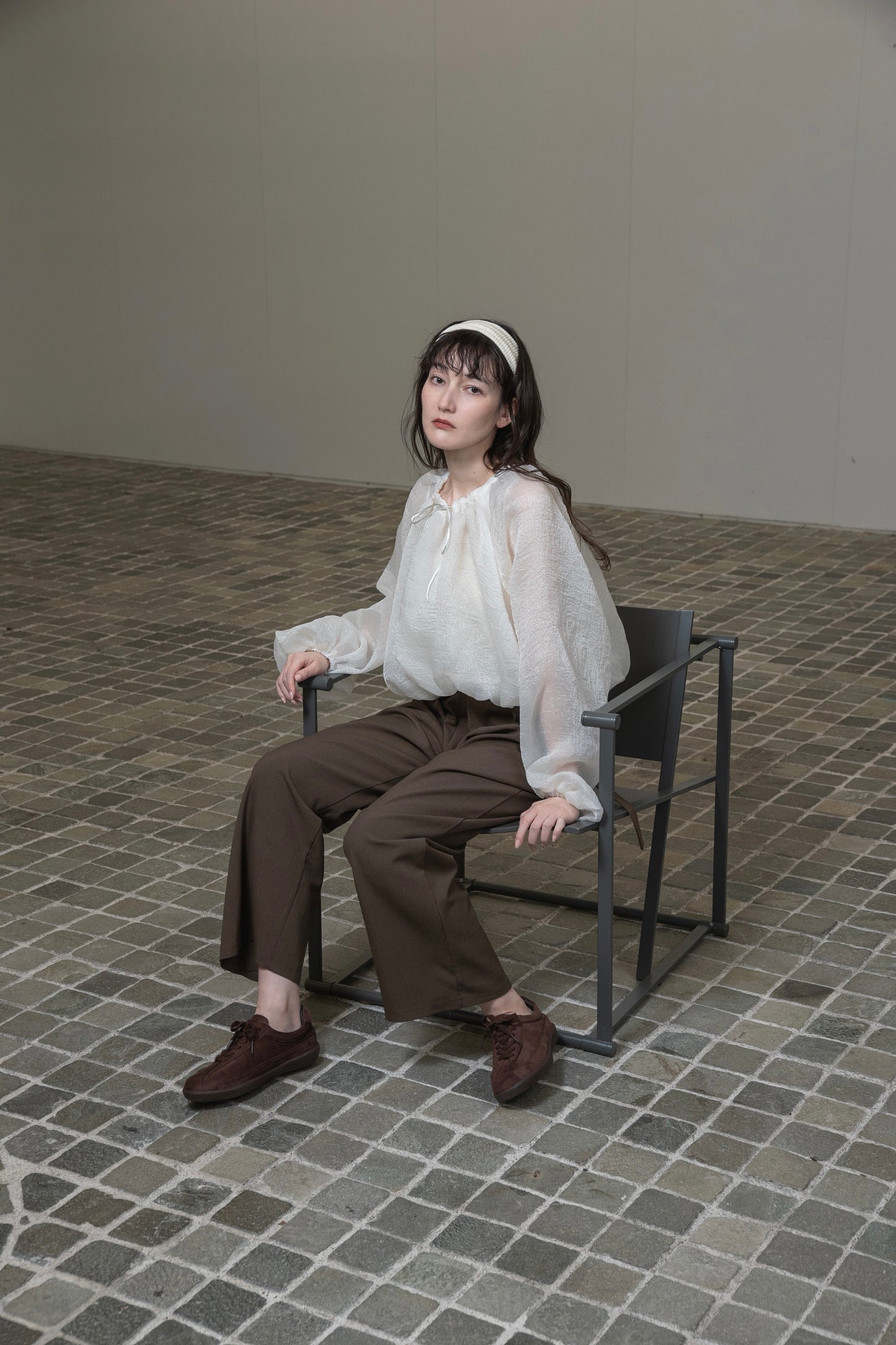hem balloon volume sheer blouse