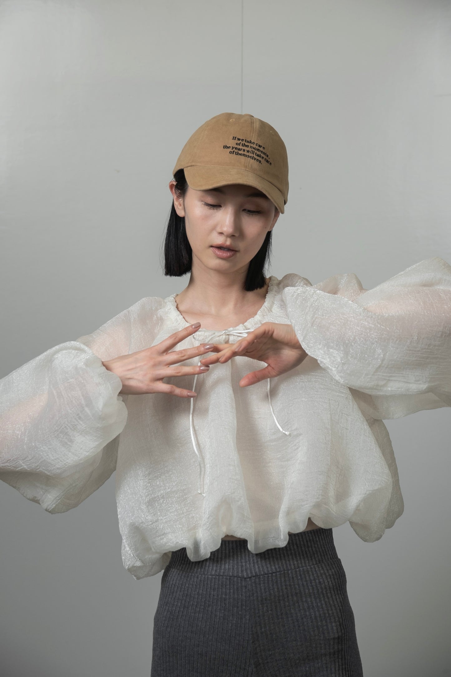 hem balloon volume sheer blouse