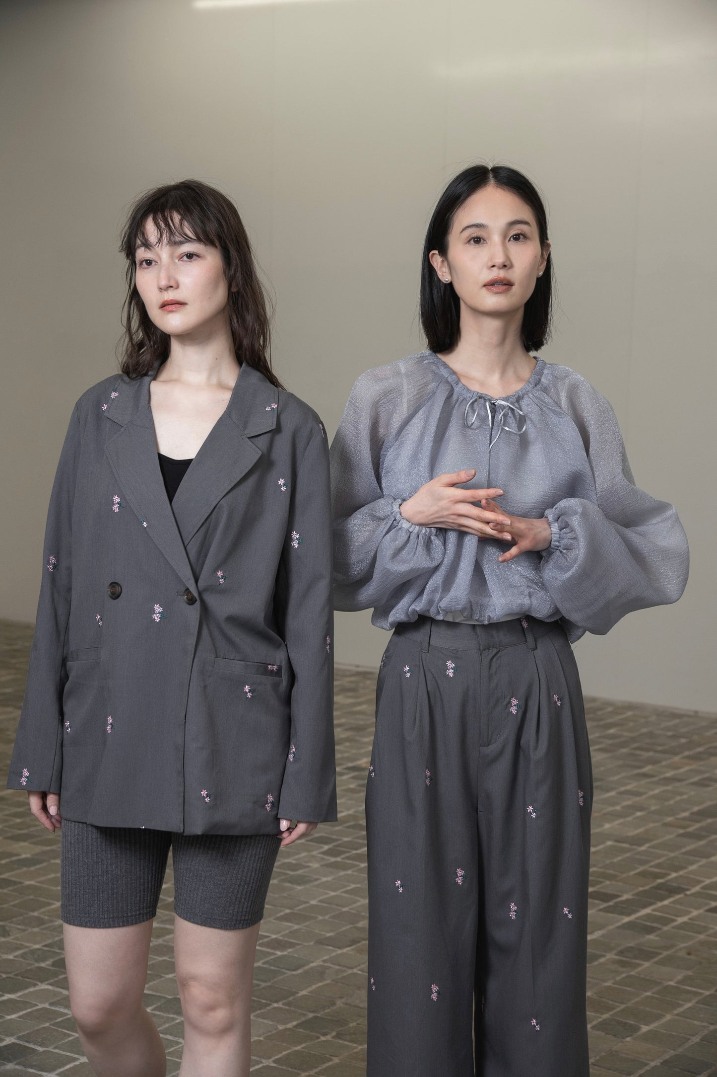 hem balloon volume sheer blouse