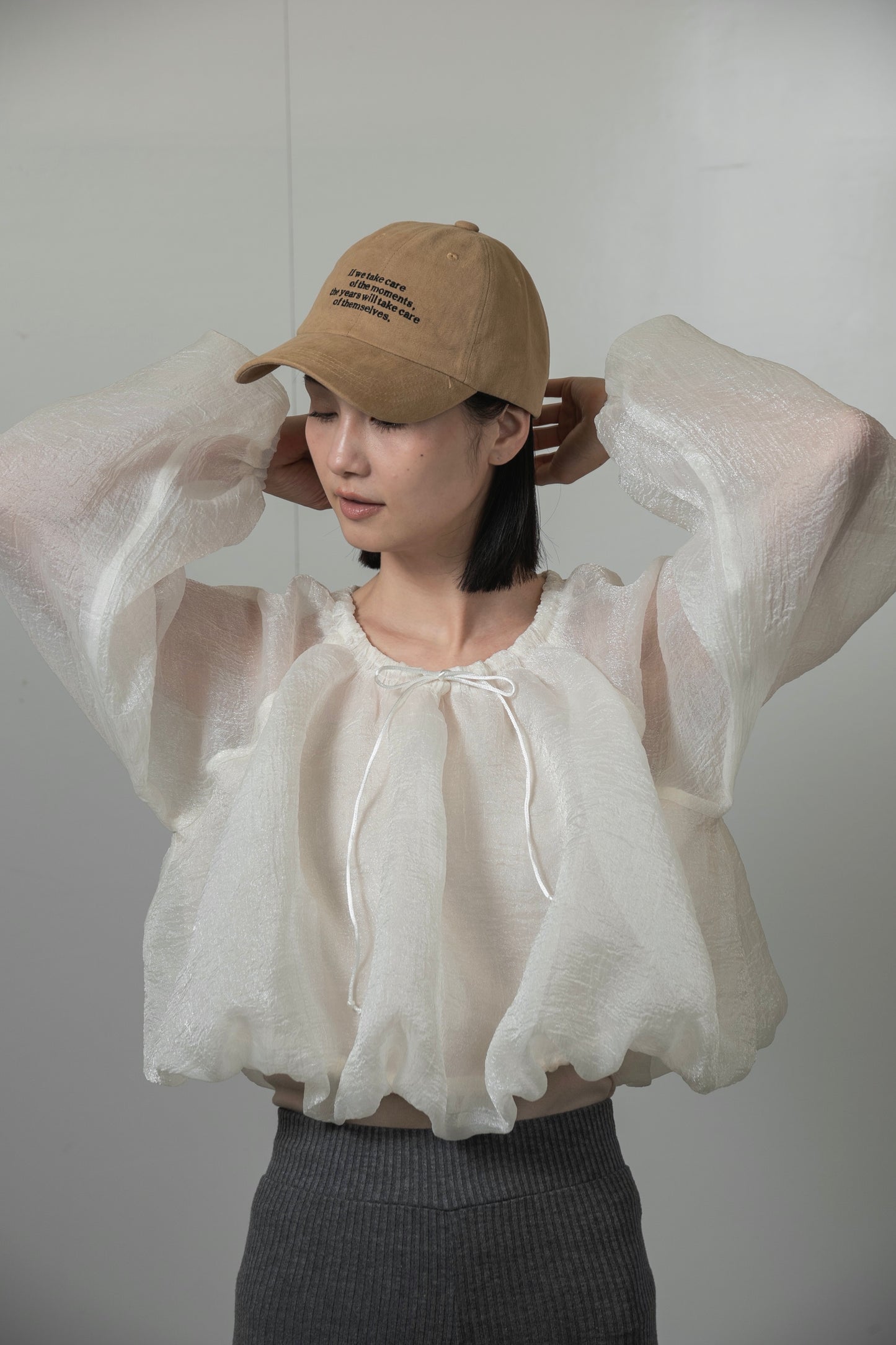 hem balloon volume sheer blouse