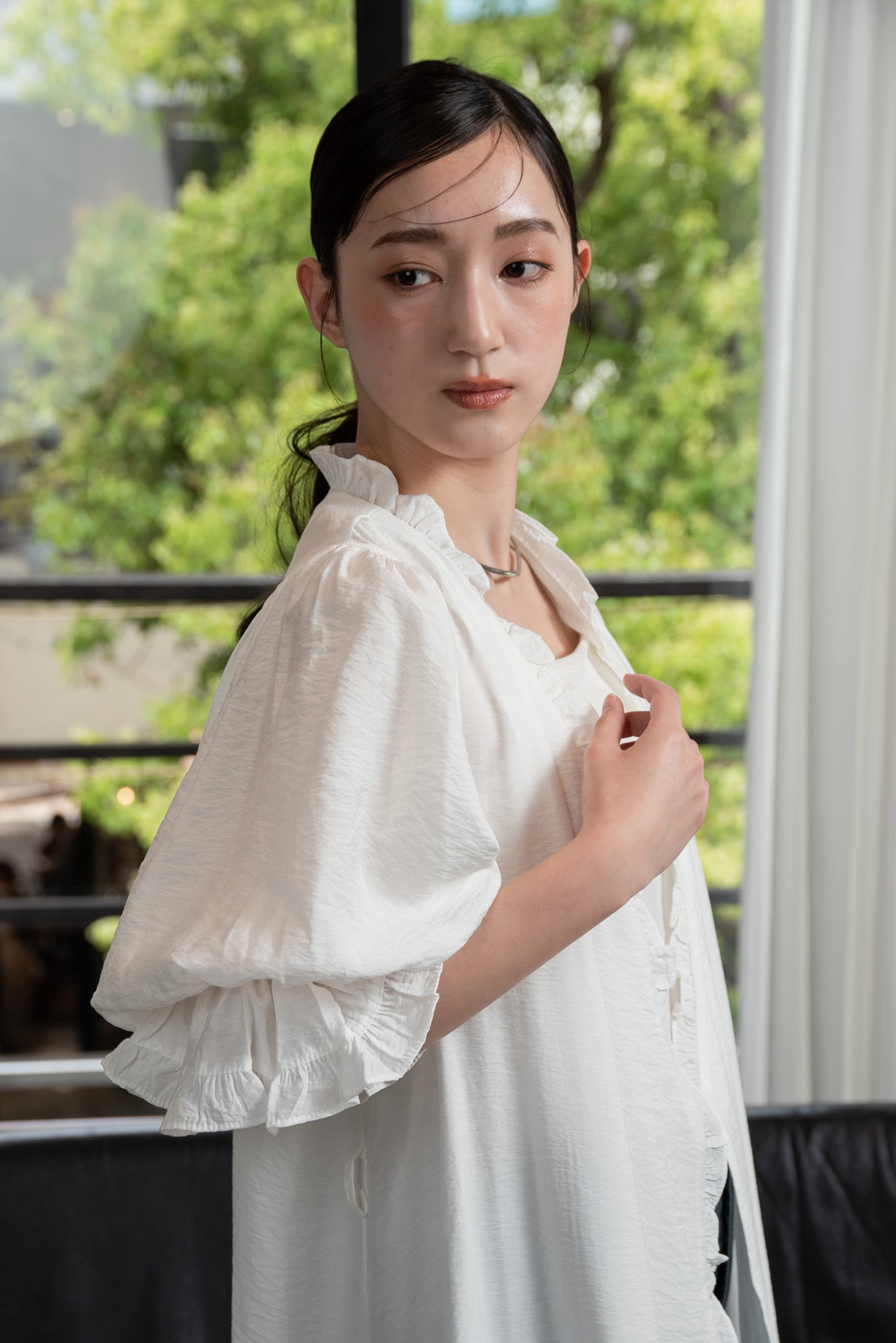puff sleeve frill cotton like gown