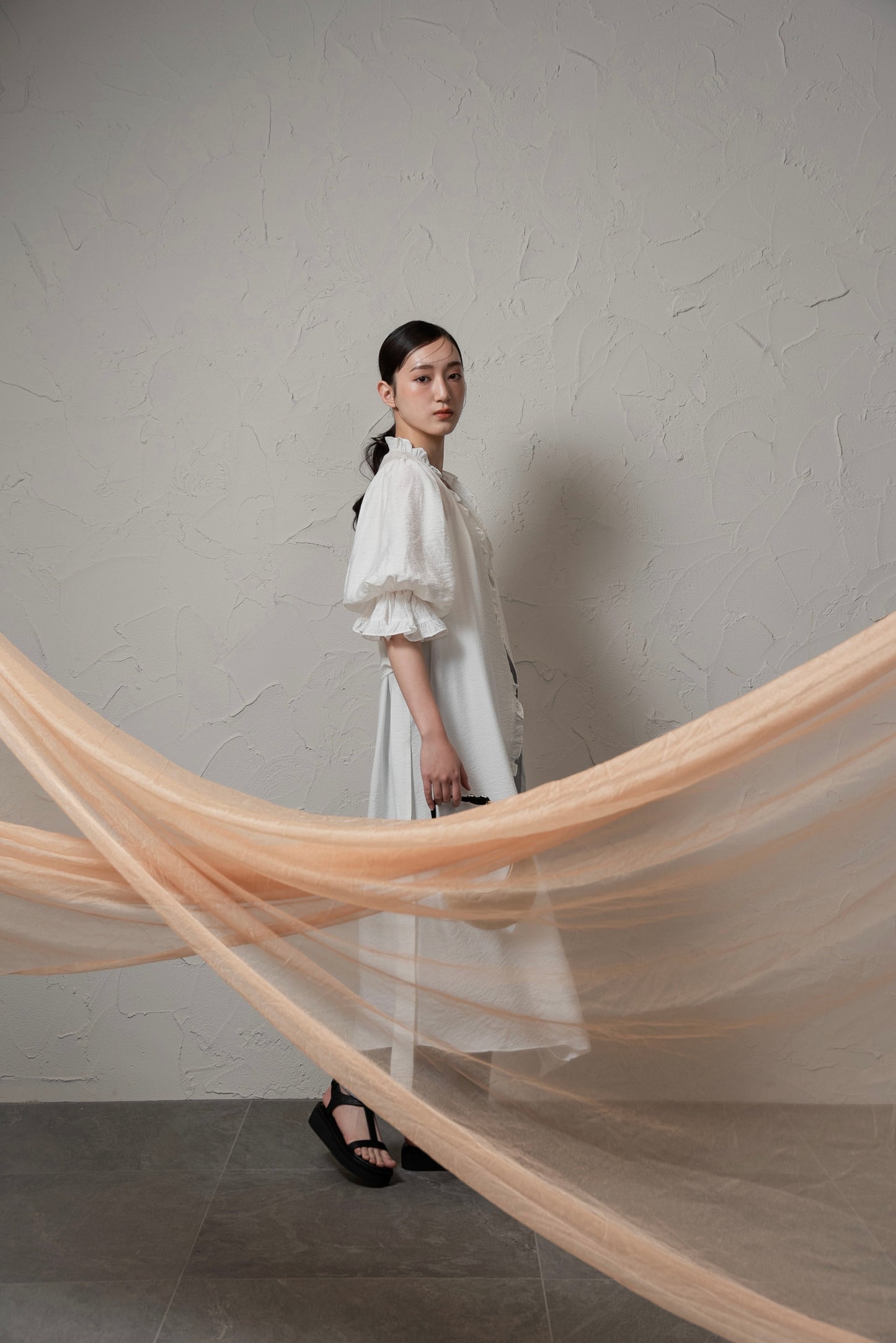 puff sleeve frill cotton like gown