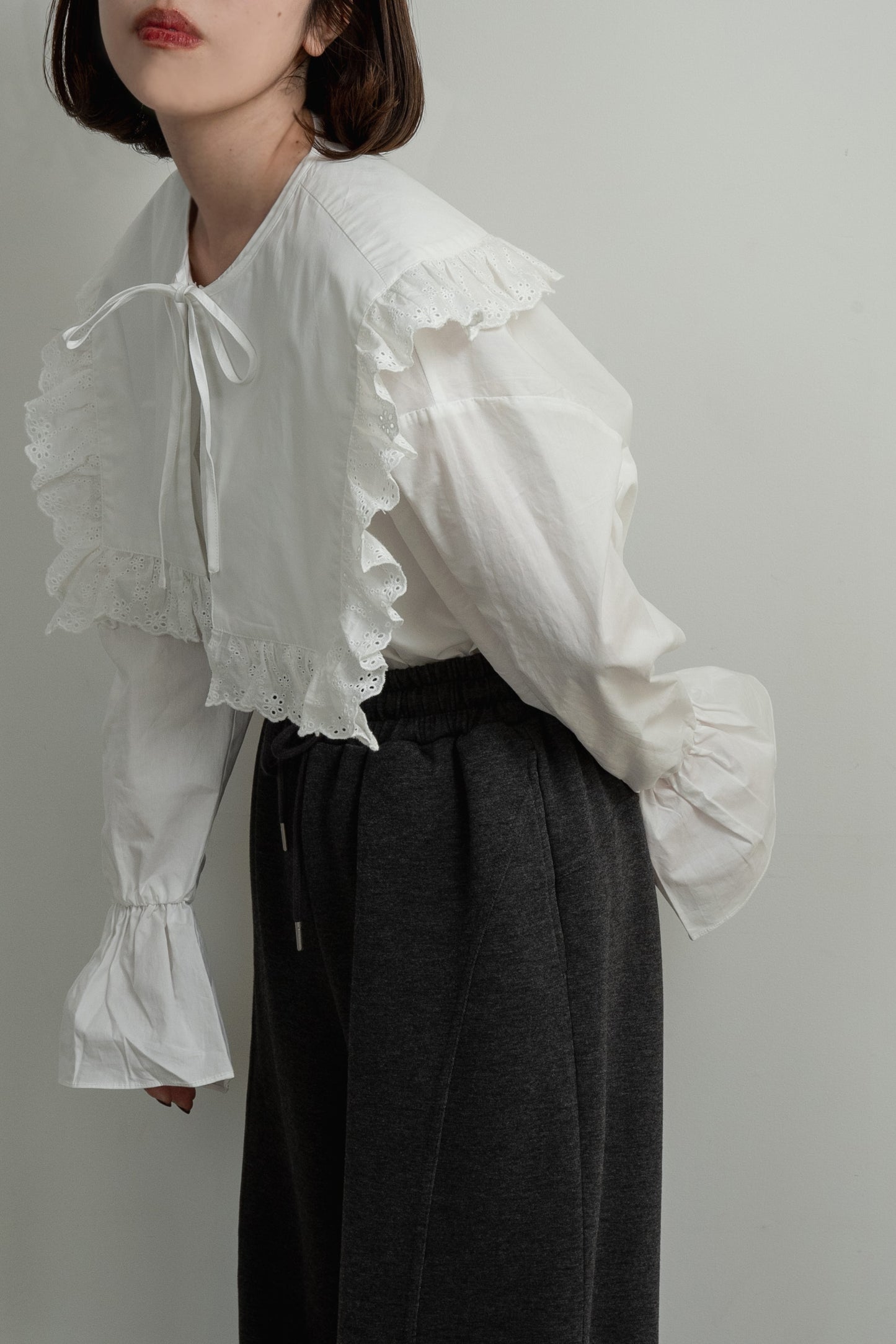multiway big collar accent button blouse