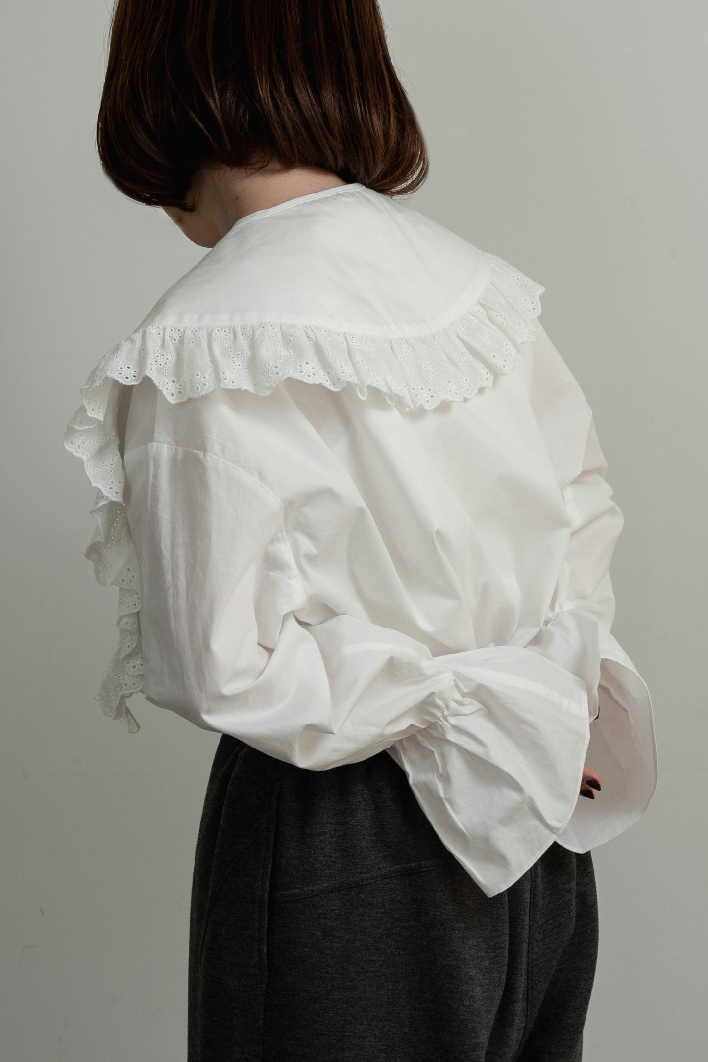 multiway big collar accent button blouse