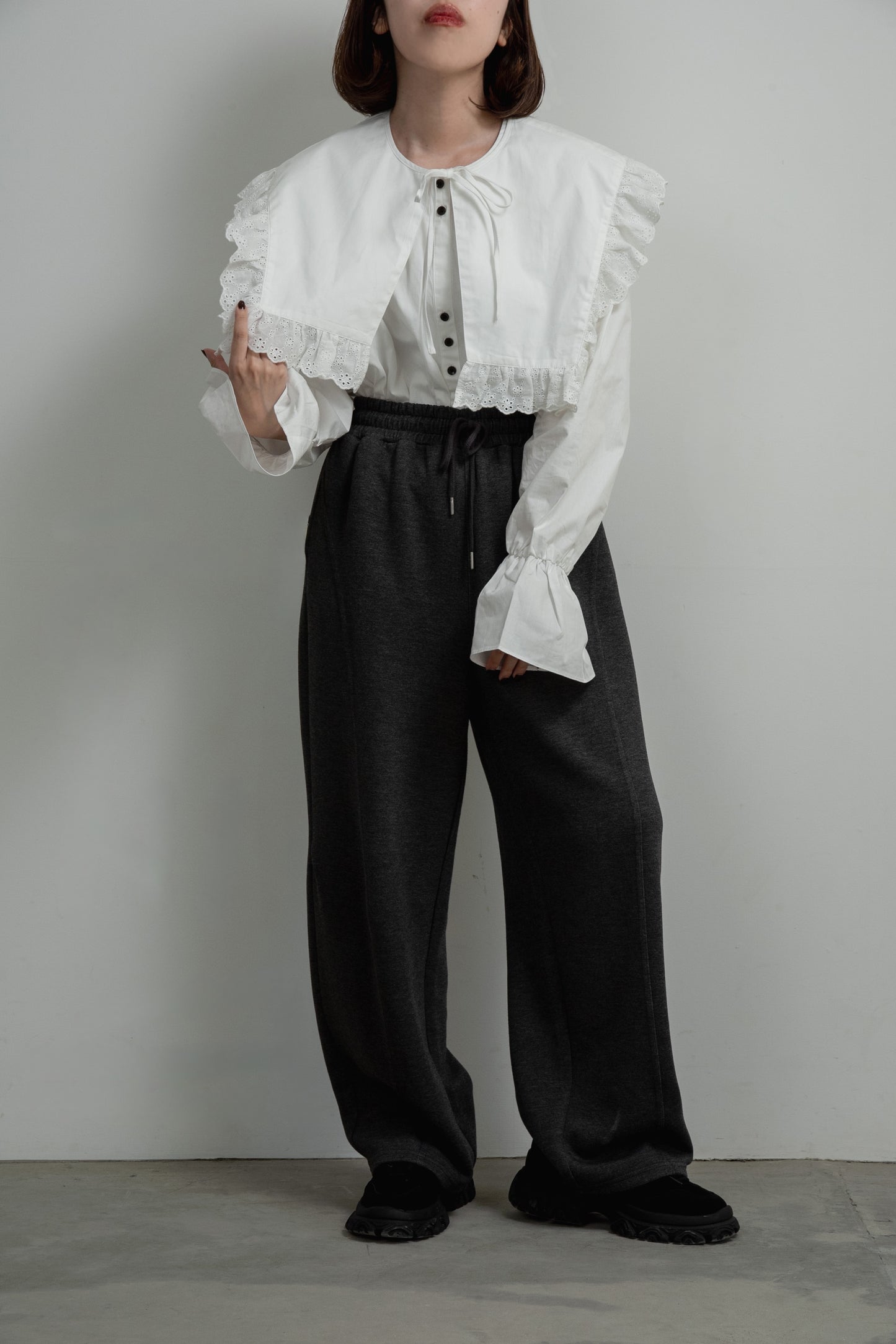 multiway big collar accent button blouse