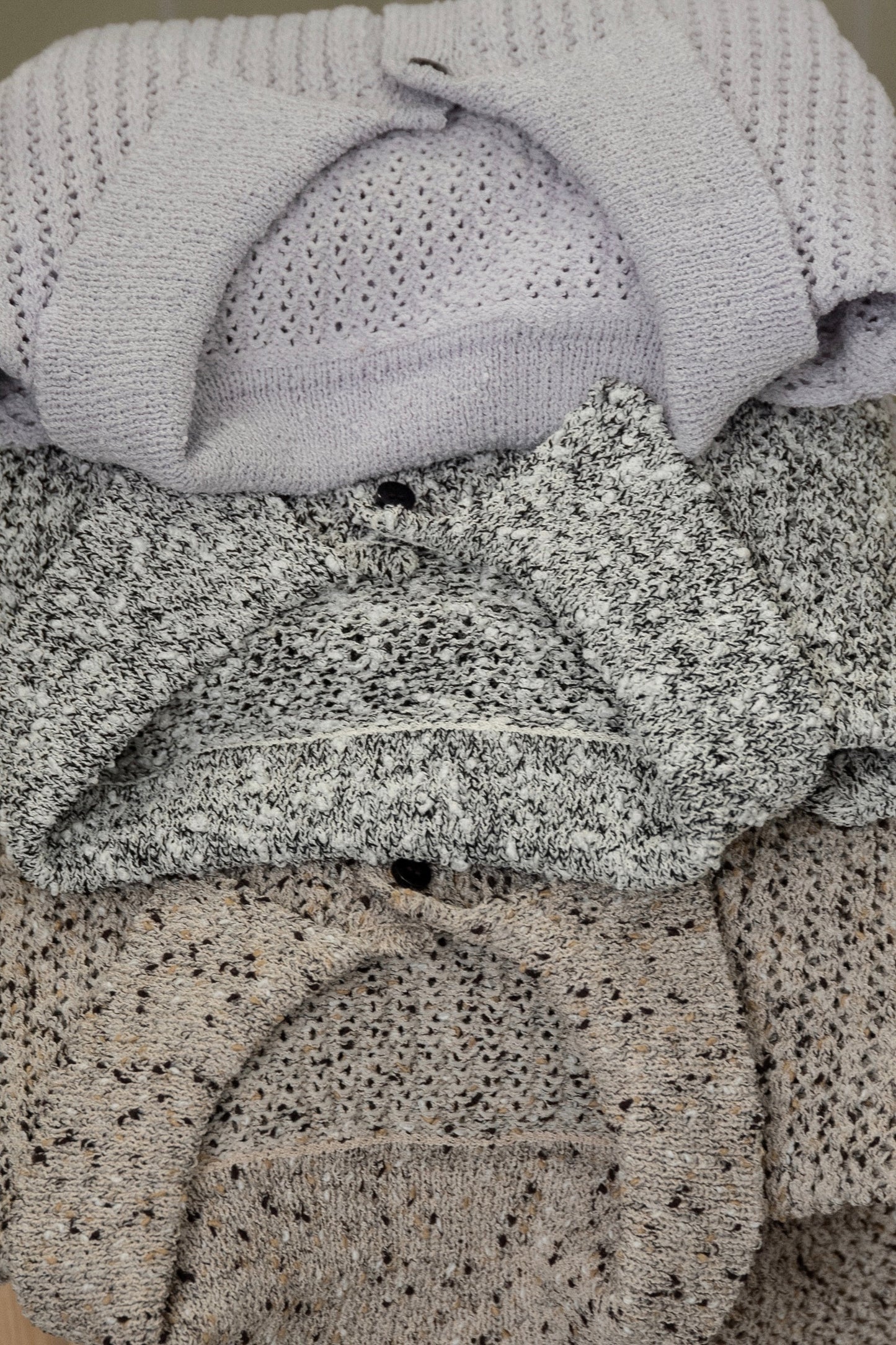 mix flare collar accent button knit
