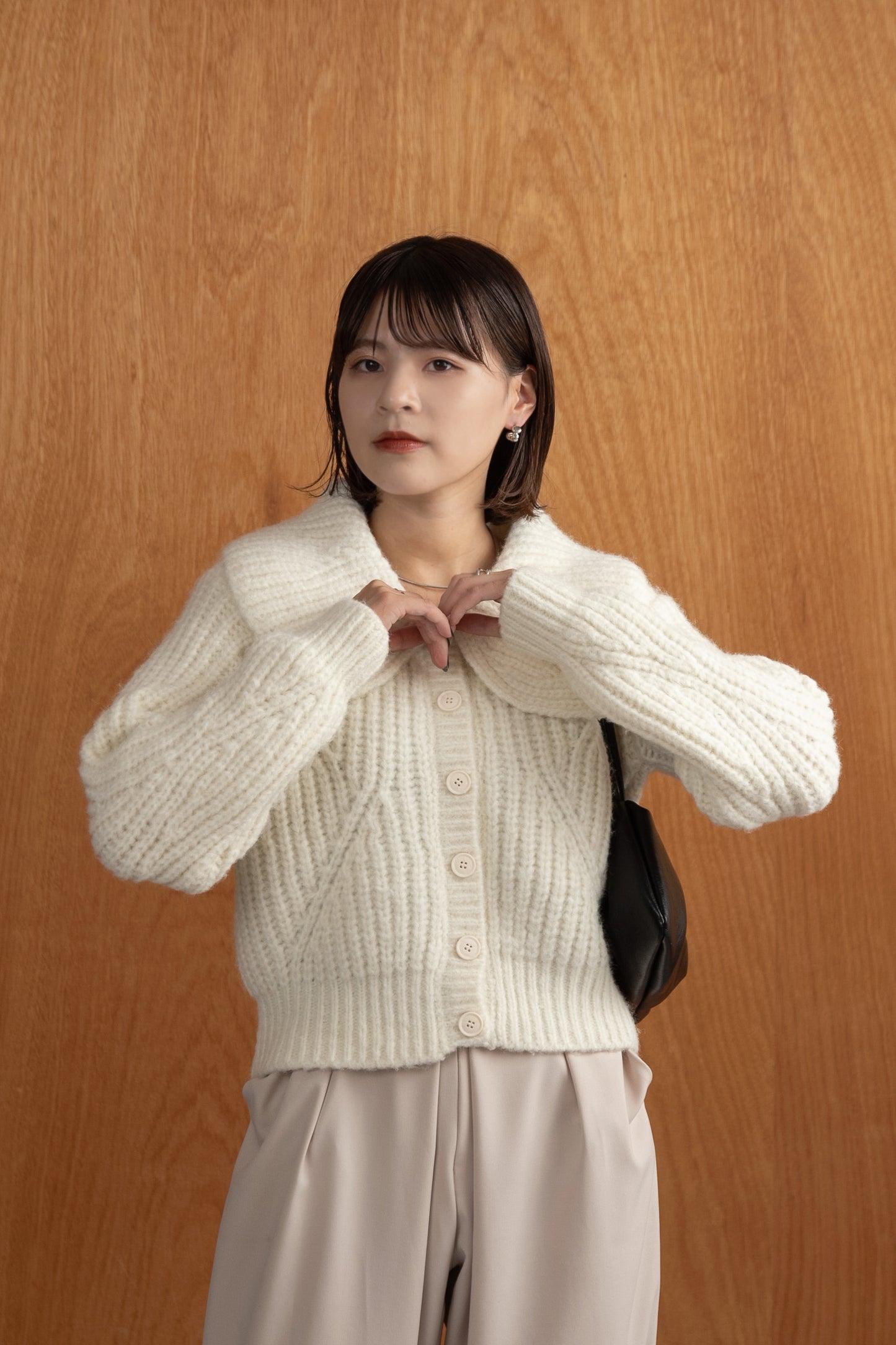 big collar button short knit