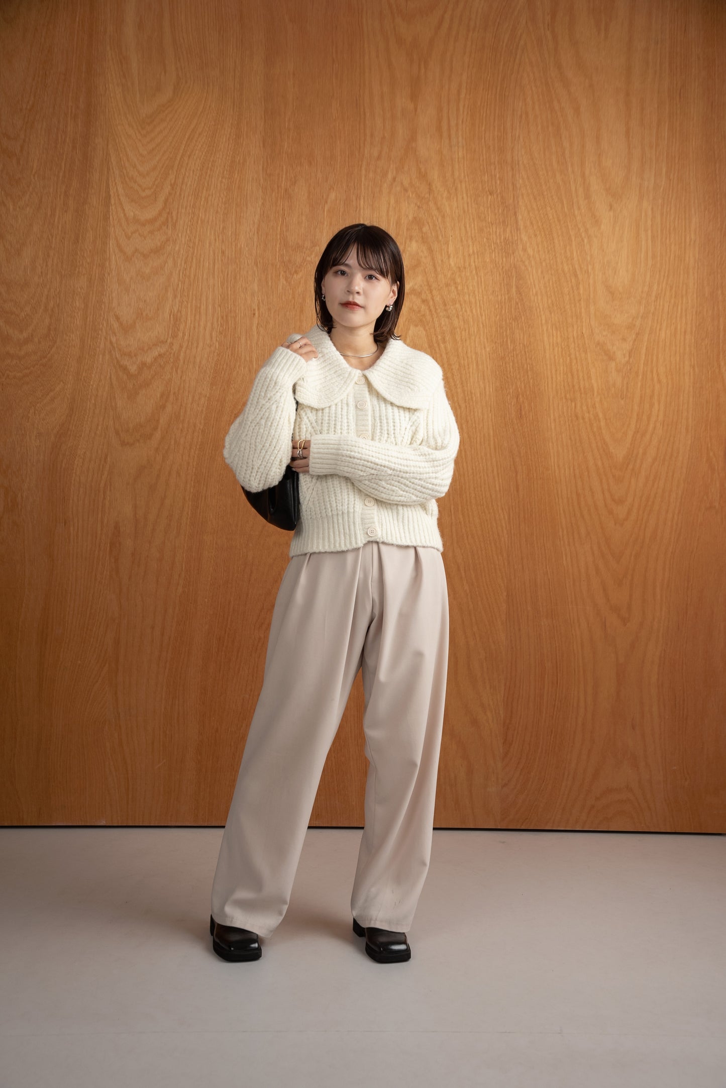big collar button short knit