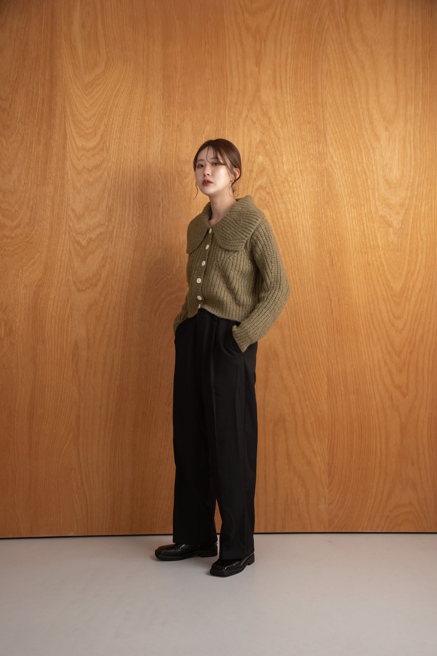 big collar button short knit