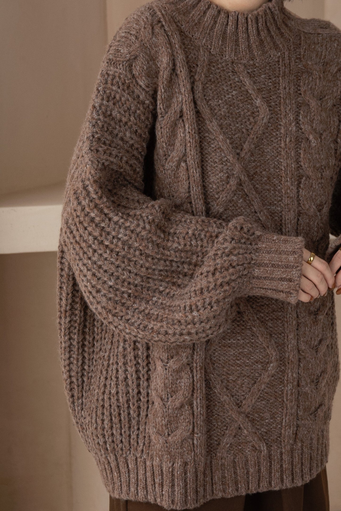 cable button over size knit