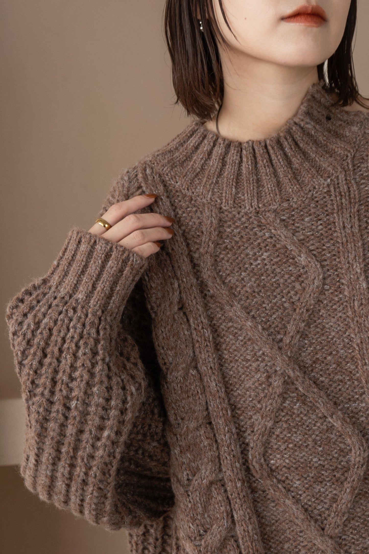 cable button over size knit
