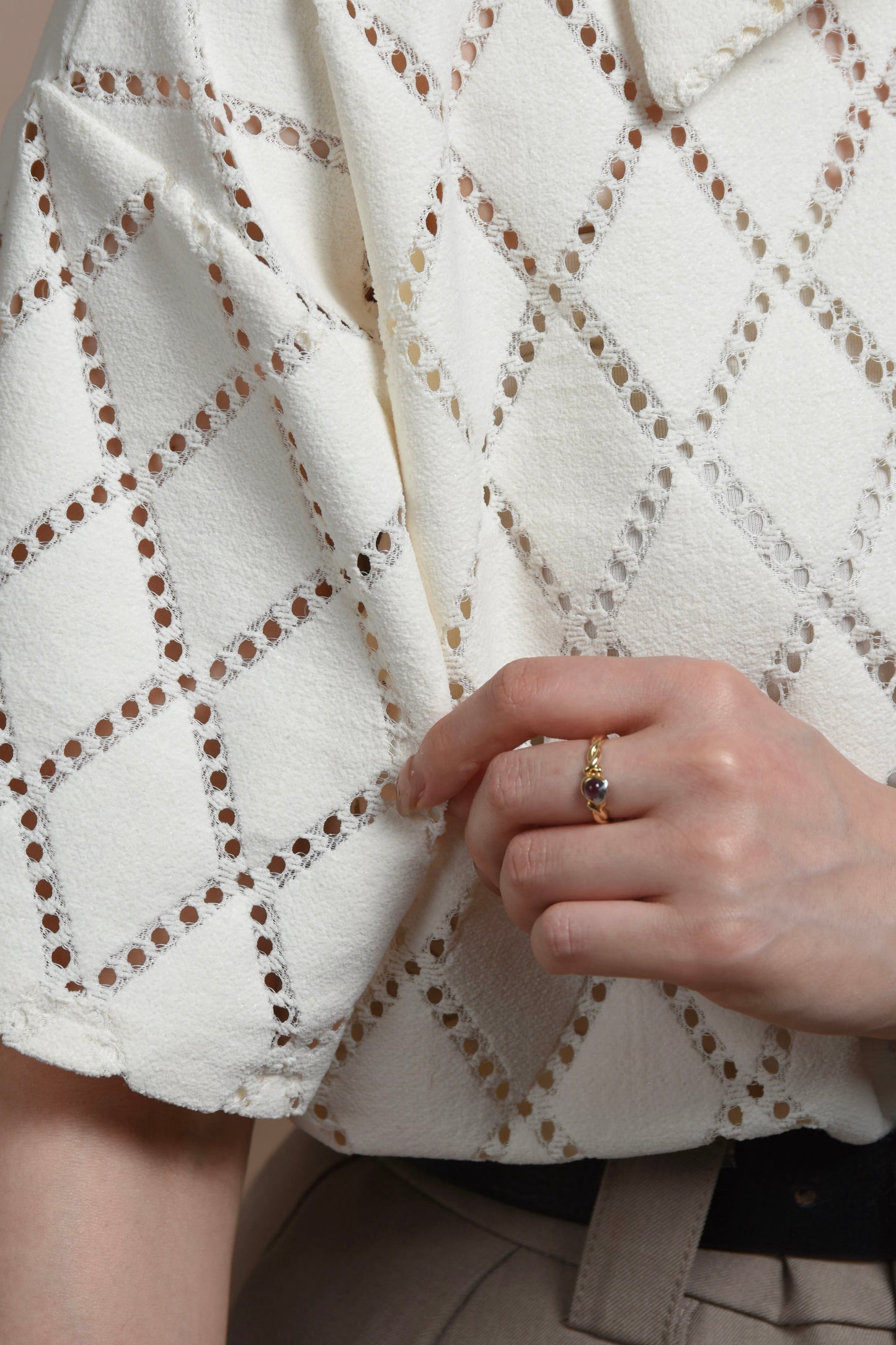 mesh line pattern tops【eim plus+限定アイテム】